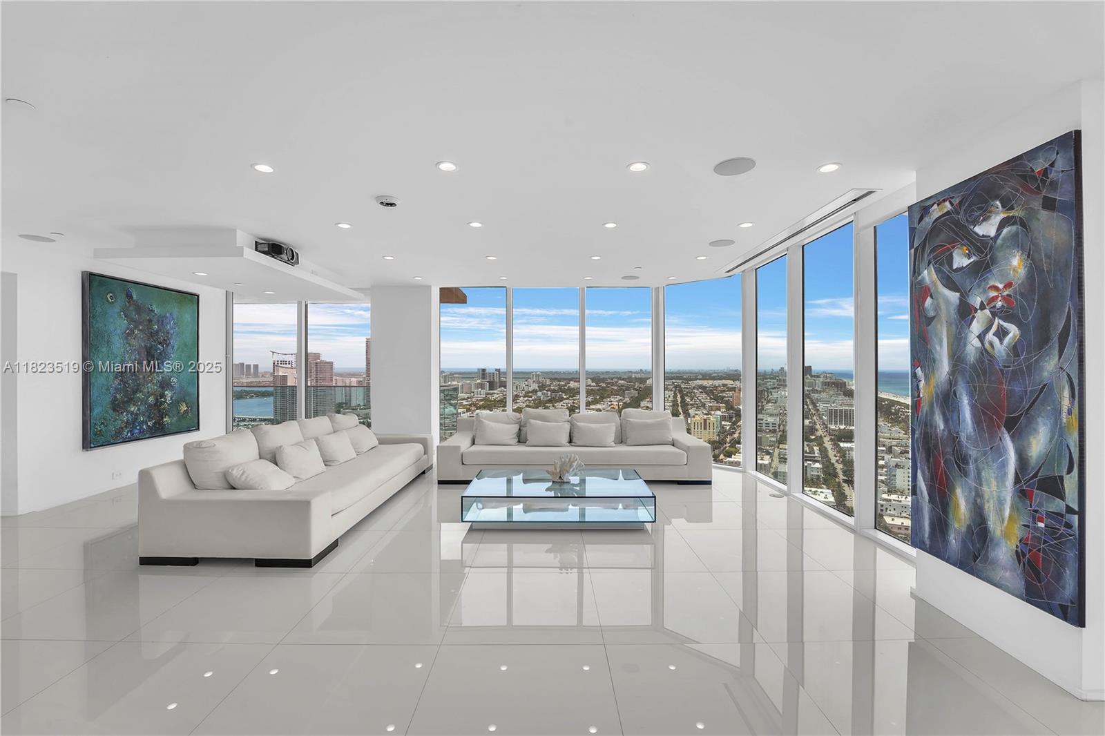 Photos of 300 S Pointe Dr Apt 3405 Miami Beach FL 33139