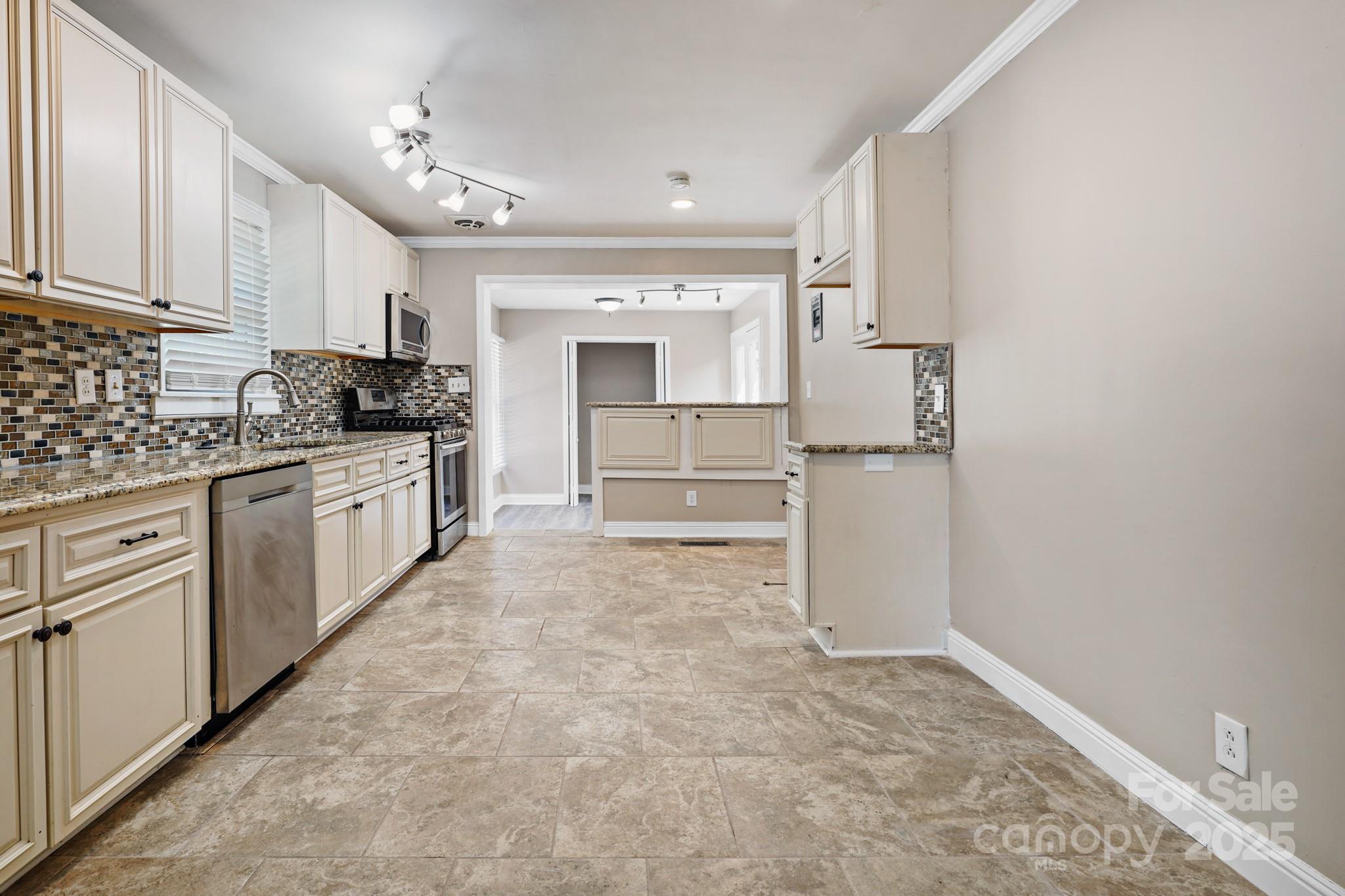 Photos of 2830 Royston Rd Charlotte NC 28208