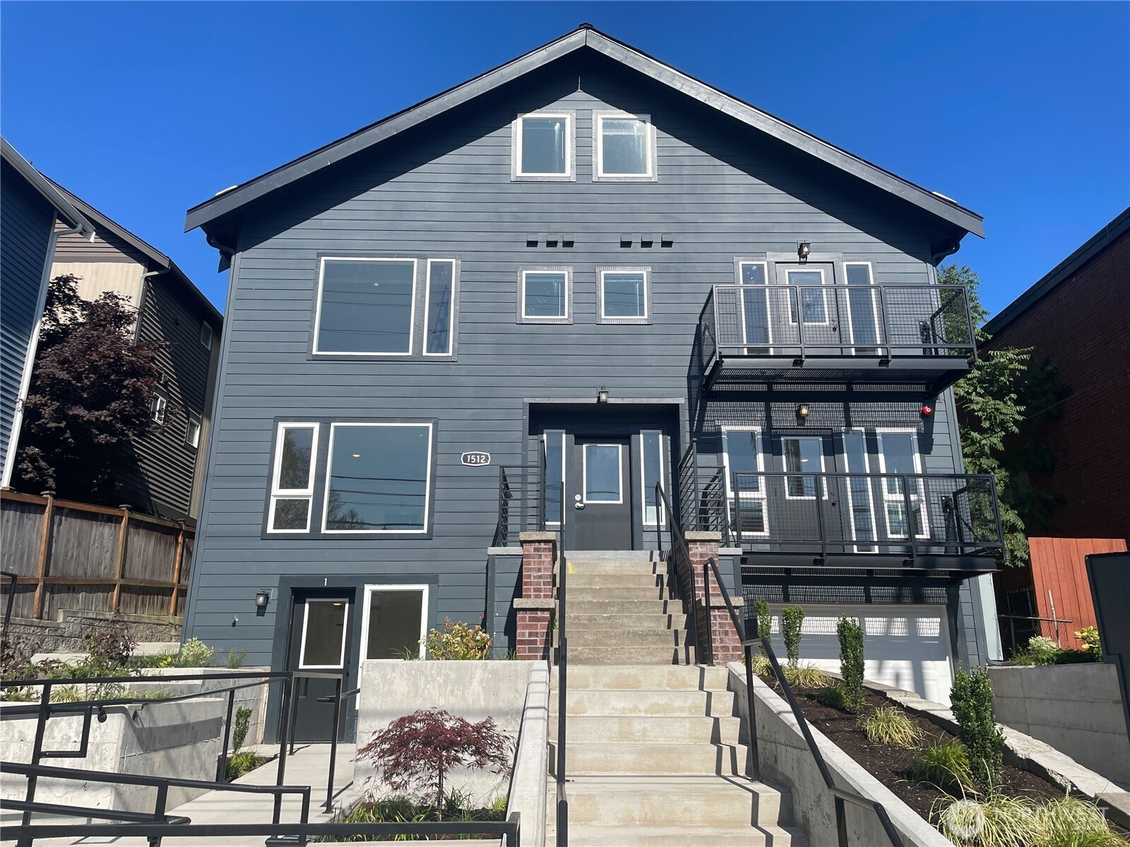 Photos of 1512 12th Ave S Seattle WA 98144