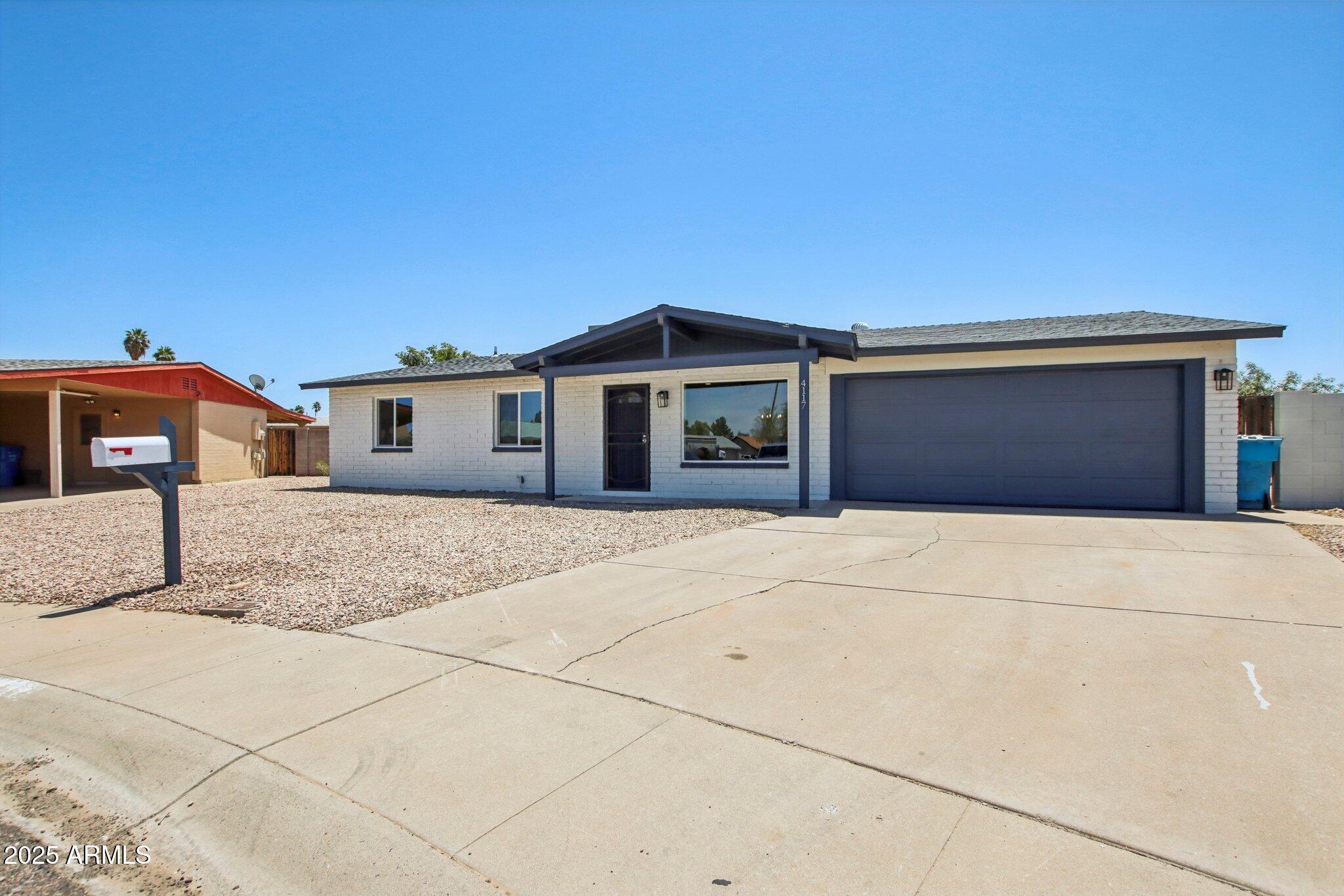 Photos of 4117 W Camino Acequia Phoenix AZ 85051