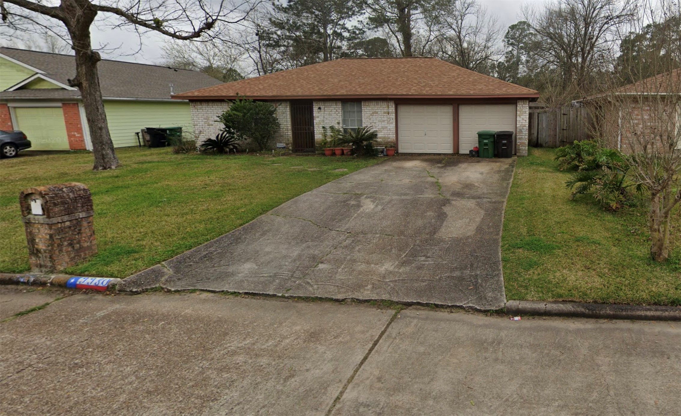 Photos of 9930 Valley Lake Dr Houston TX 77078