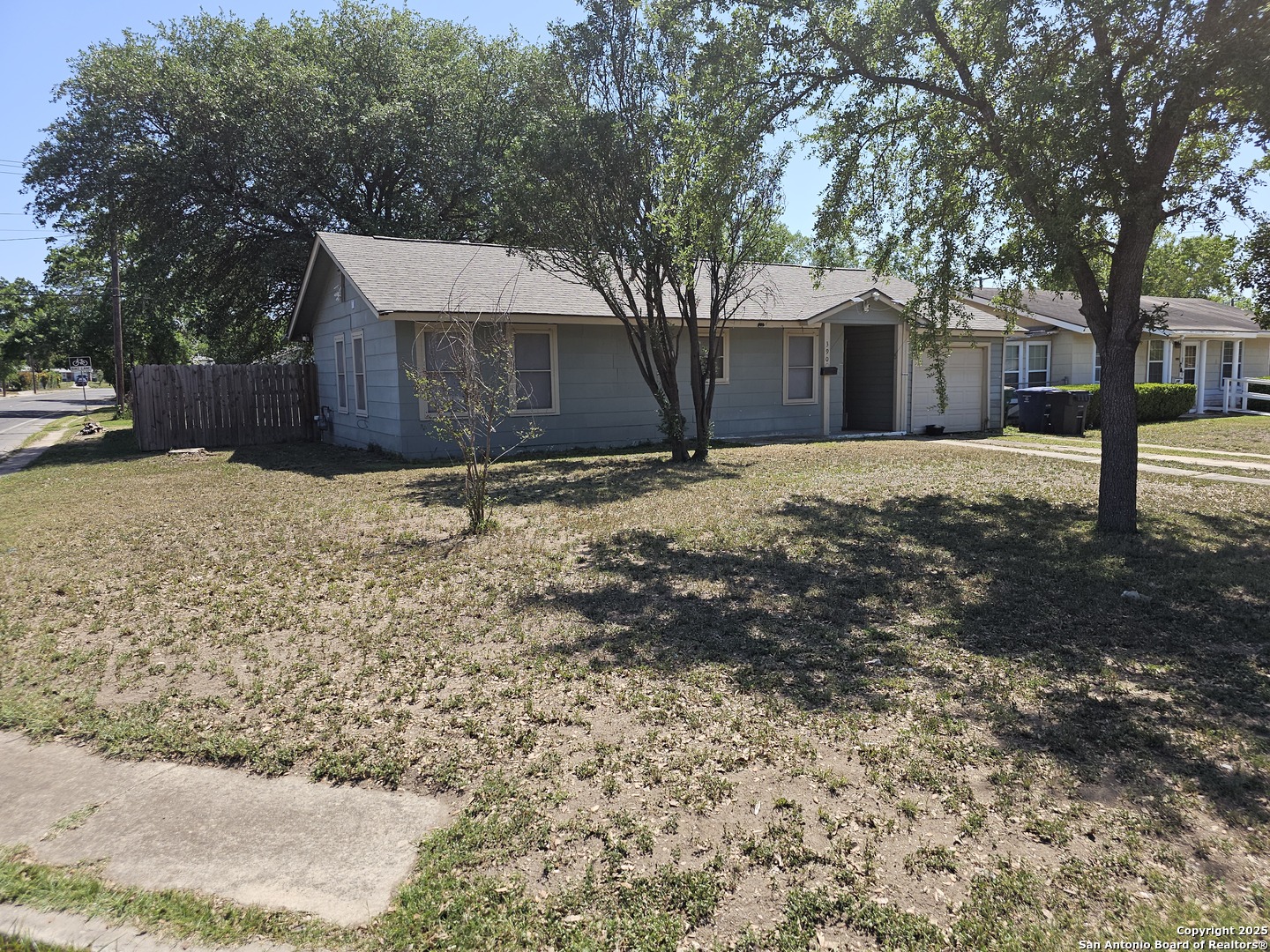 Photos of 390 Harcourt Ave San Antonio TX 78223
