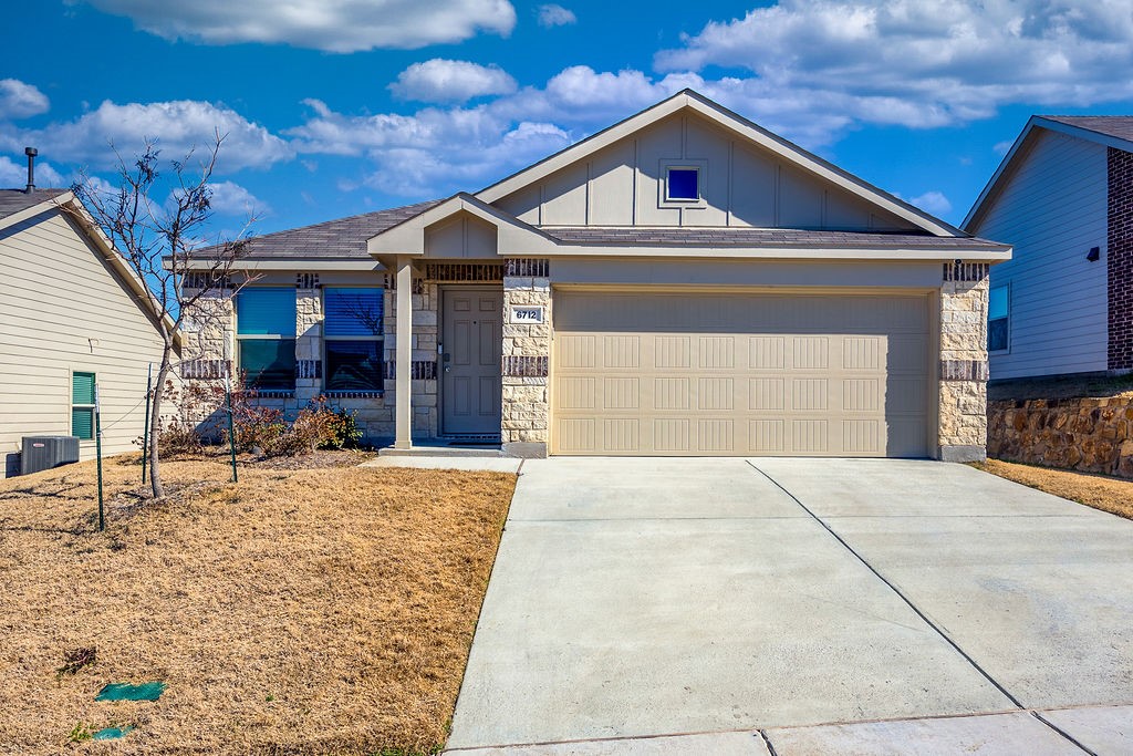Photos of 6712 Stoney Point Rd Fort Worth TX 76123