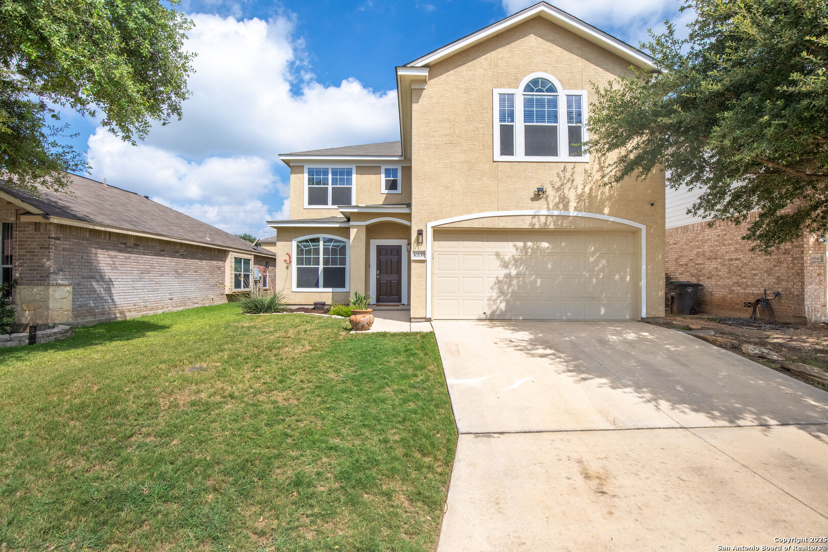 Photos of 10539 Weser Ln Helotes TX 78023
