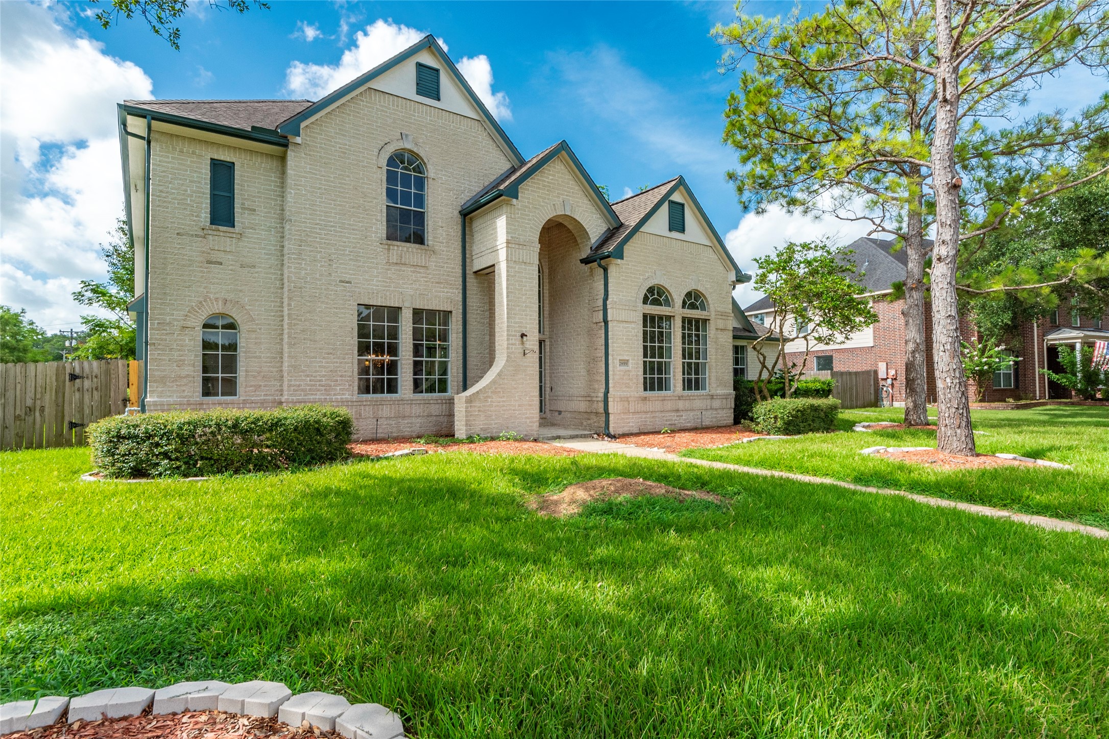 Photos of 2855 Everett Dr Friendswood TX 77546