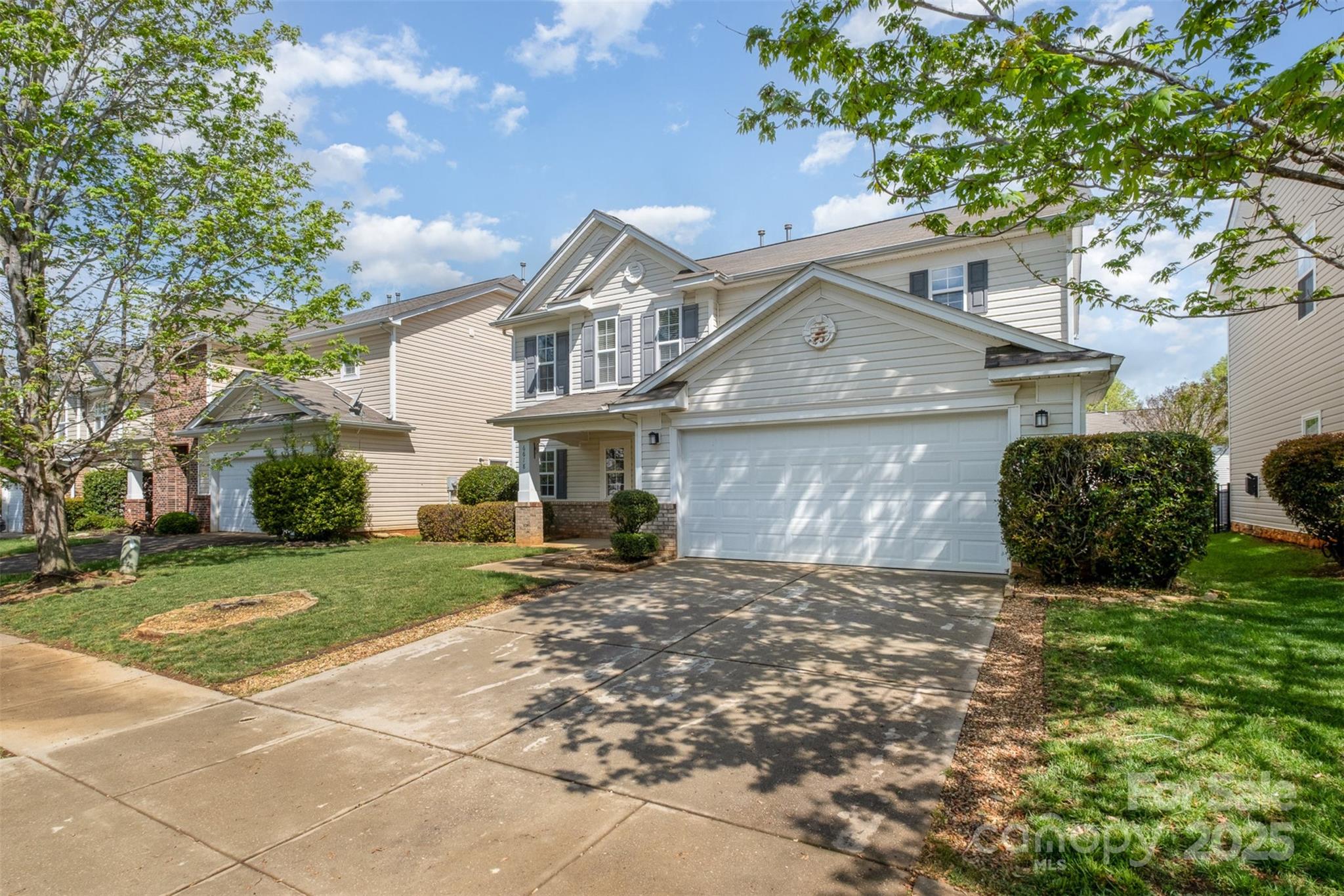 Photos of 6618 Latherton Ln Charlotte NC 28278