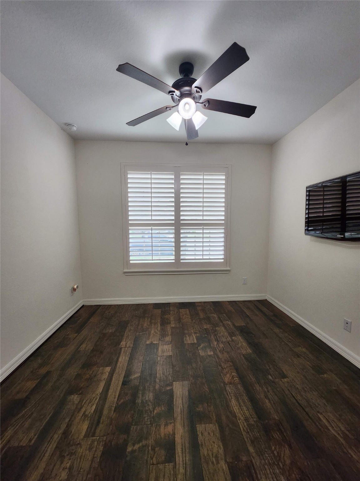 Photos of 12608 Floral Park Ln Pearland TX 77584