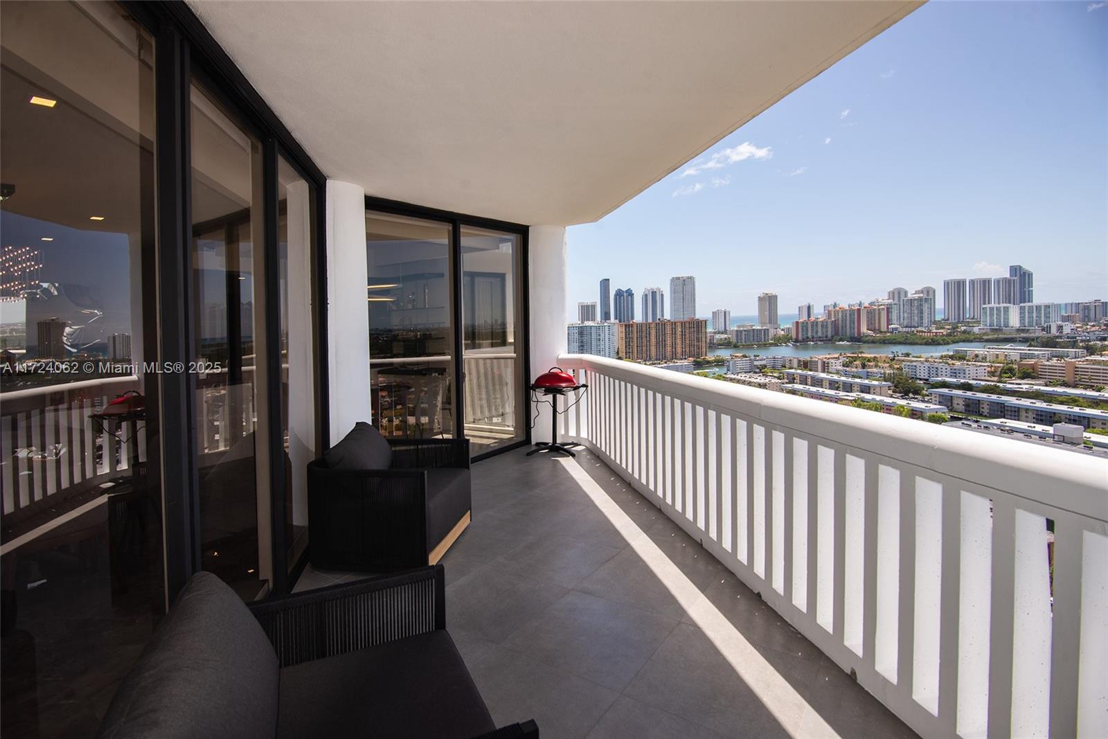 Photos of 2000 Island Blvd Apt 2507 Aventura FL 33160