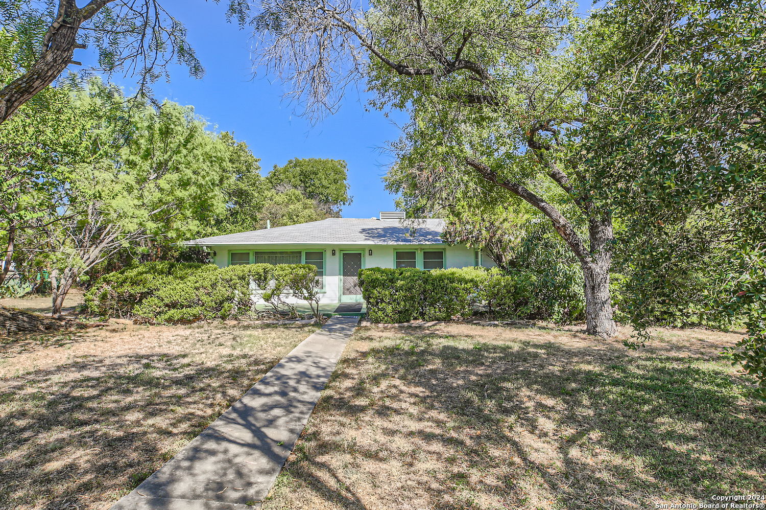 Photos of 201 E Cheryl Dr San Antonio TX 78228