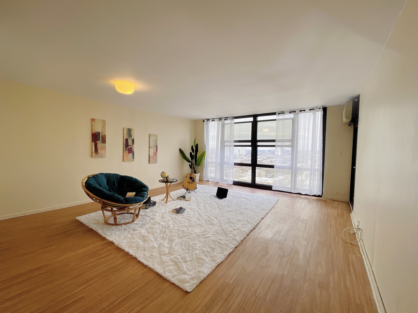 Photos of 3001 S Michigan Ave Unit 2004 Chicago IL 60616