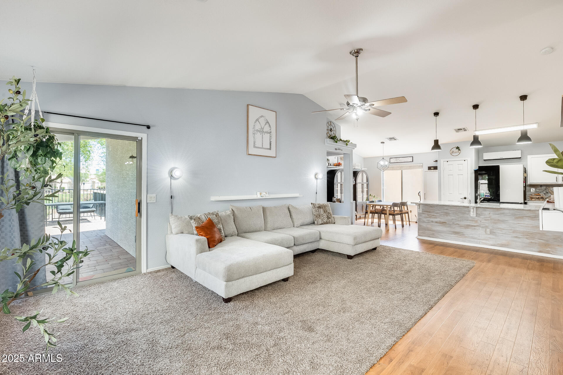 Photos of 11822 W Softwind Dr Sun City AZ 85373