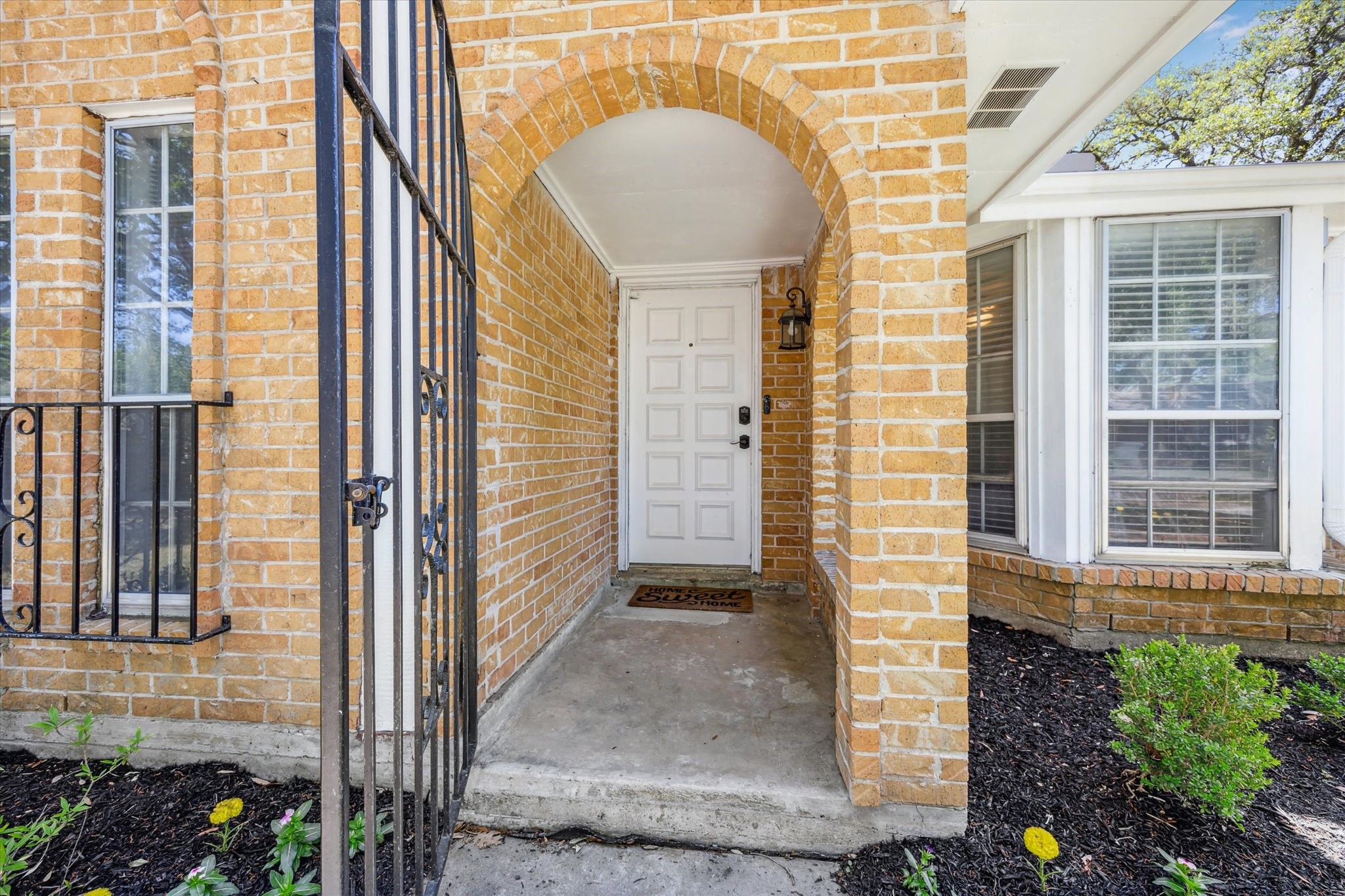 Photos of 12315 Whittington Dr Houston TX 77077