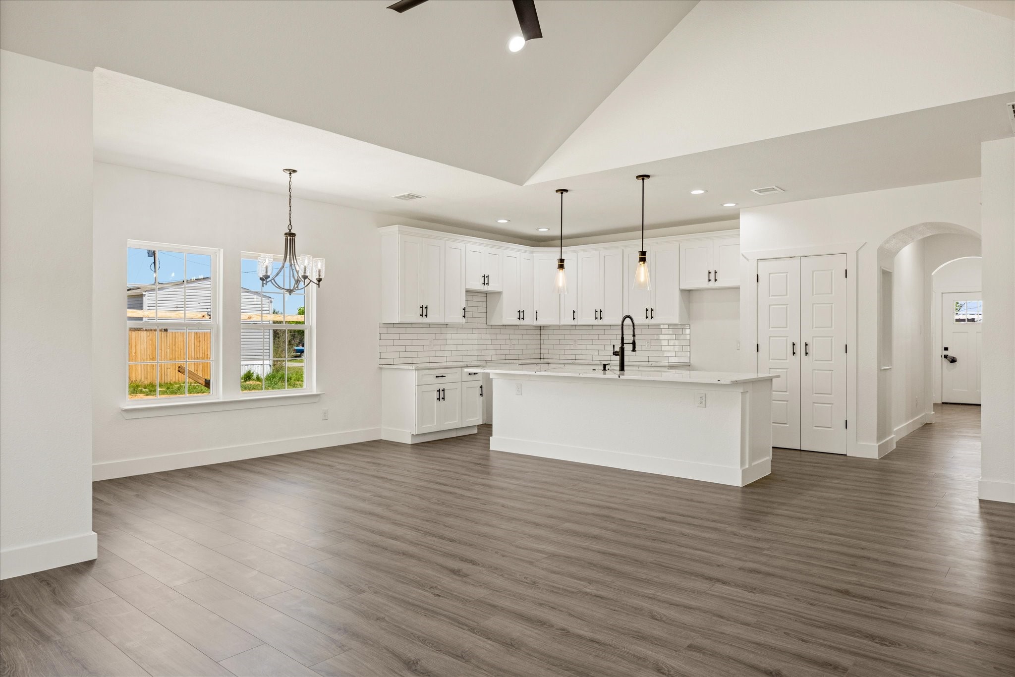 Photos of 3005 Centaurus Way Granbury TX 76048
