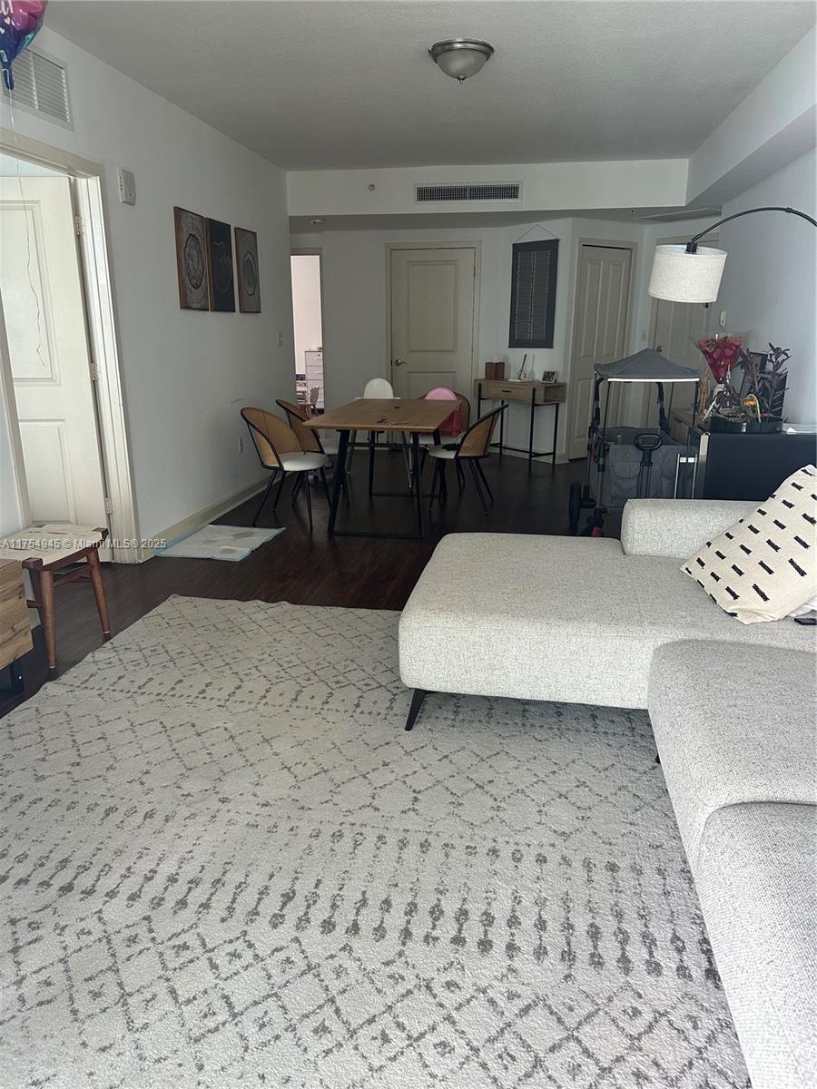 Photos of 170 SE 14th St Apt 2604 Miami FL 33131
