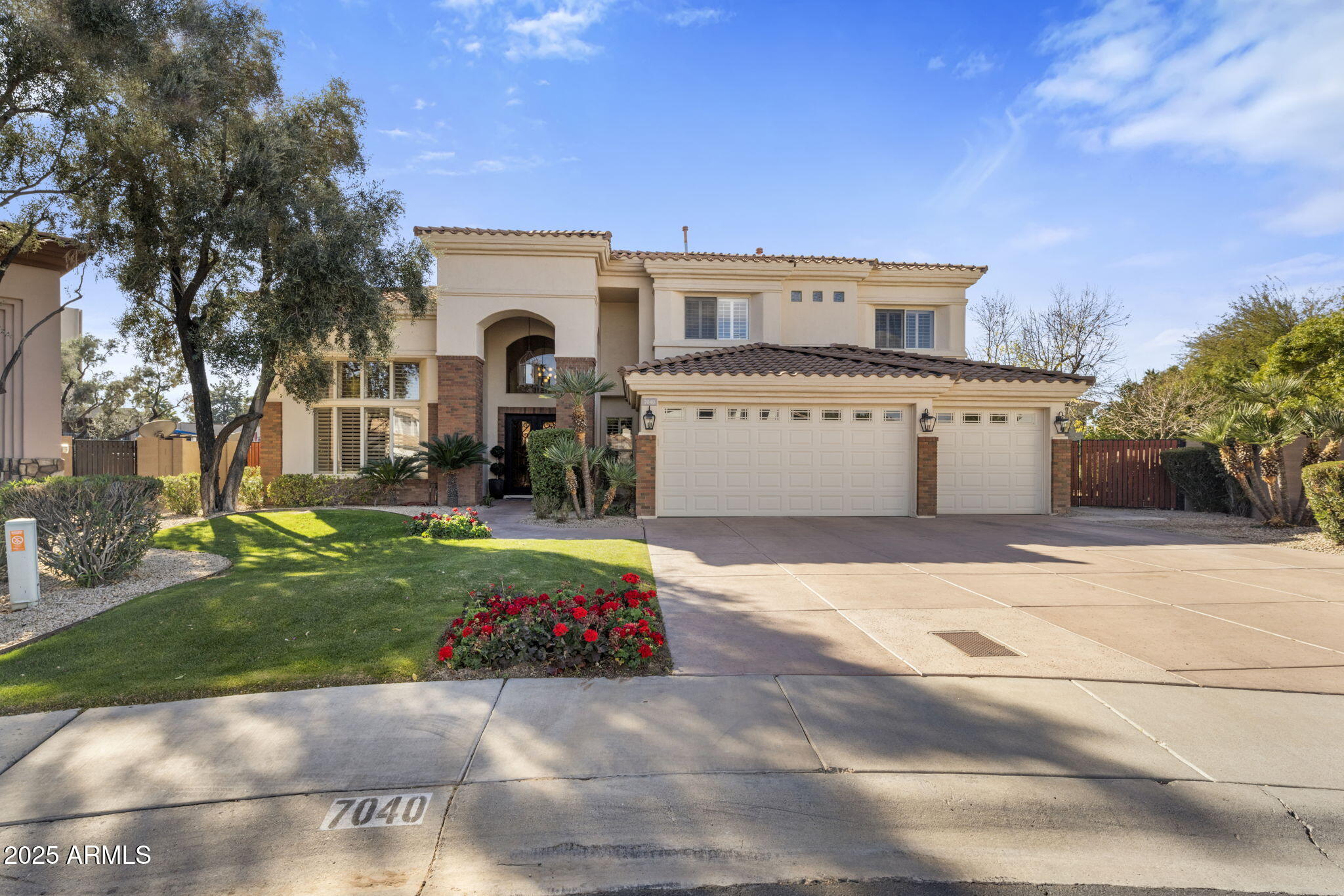 Photos of 7040 N 1st Ave Phoenix AZ 85021