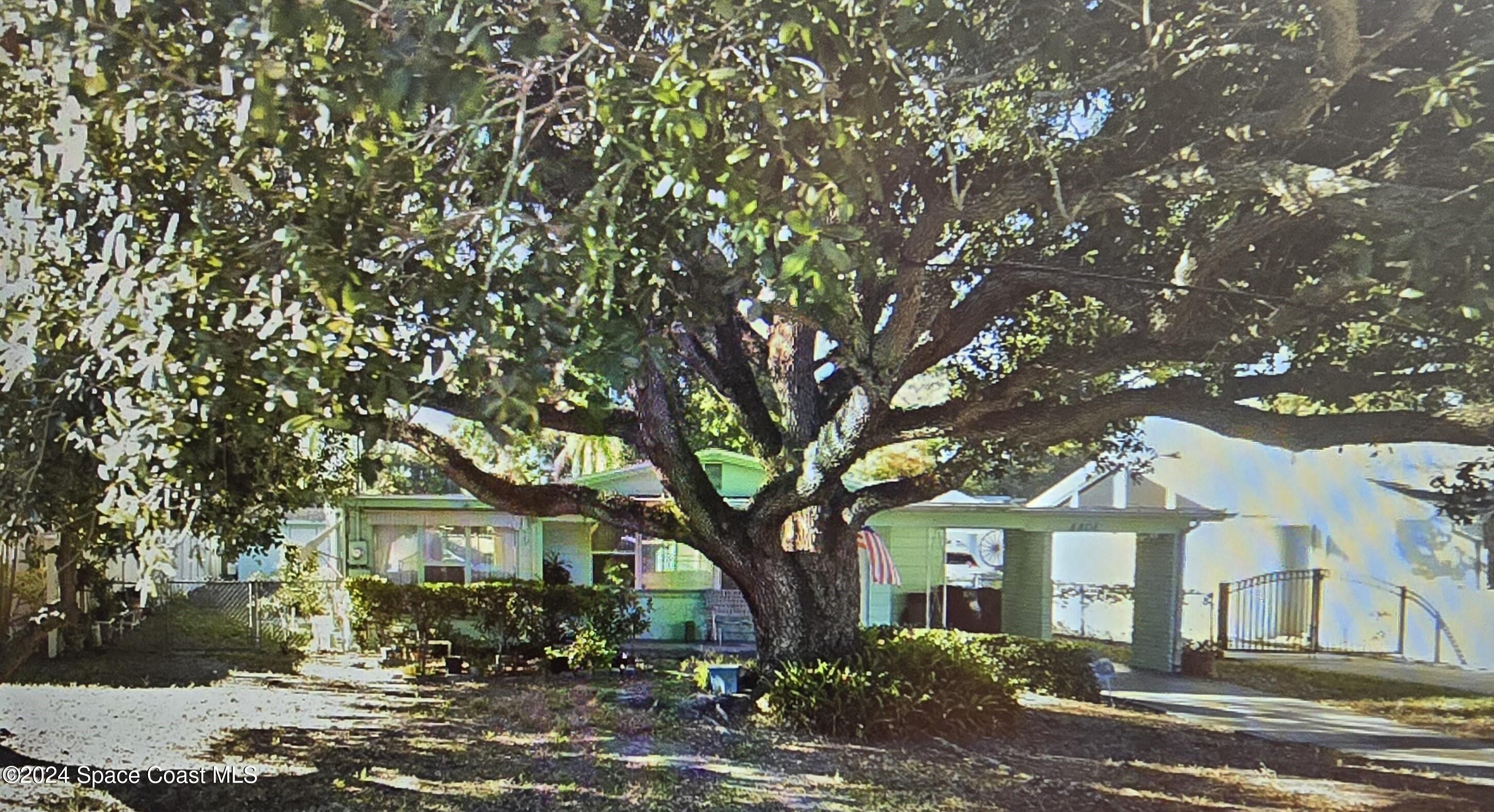 Photos of 4404 W Paul Ave Tampa FL 33611