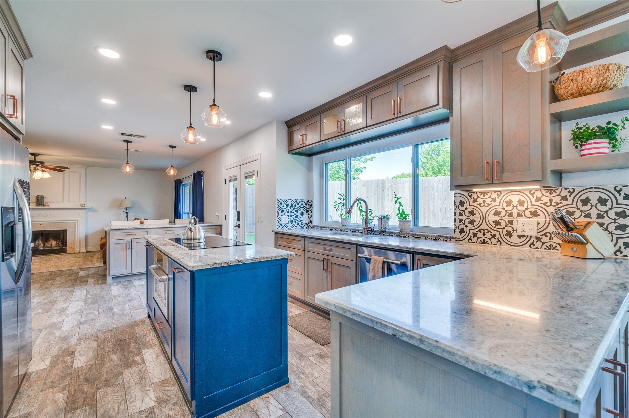 Photos of 3305 Oakdale Ct Hurst TX 76054