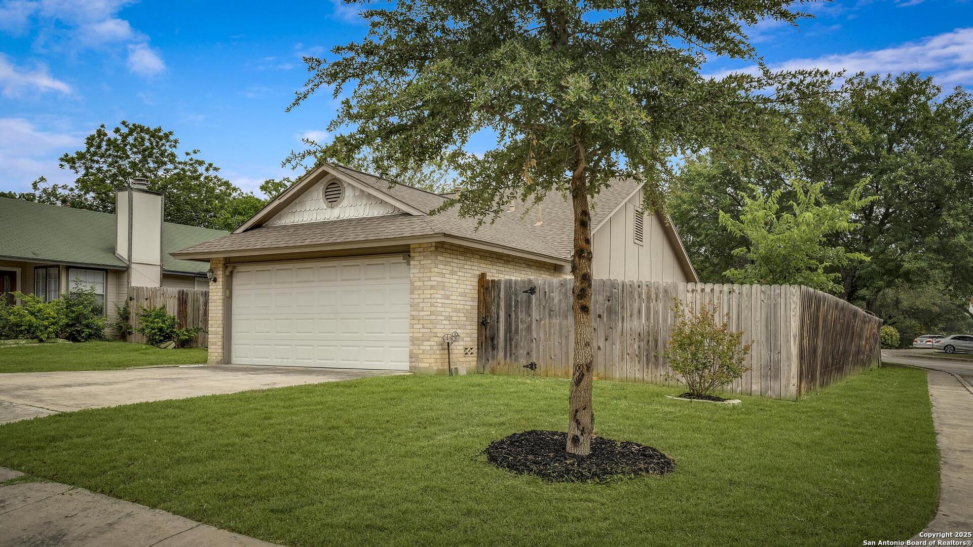 Photos of 12102 Stoney Circle St San Antonio TX 78247