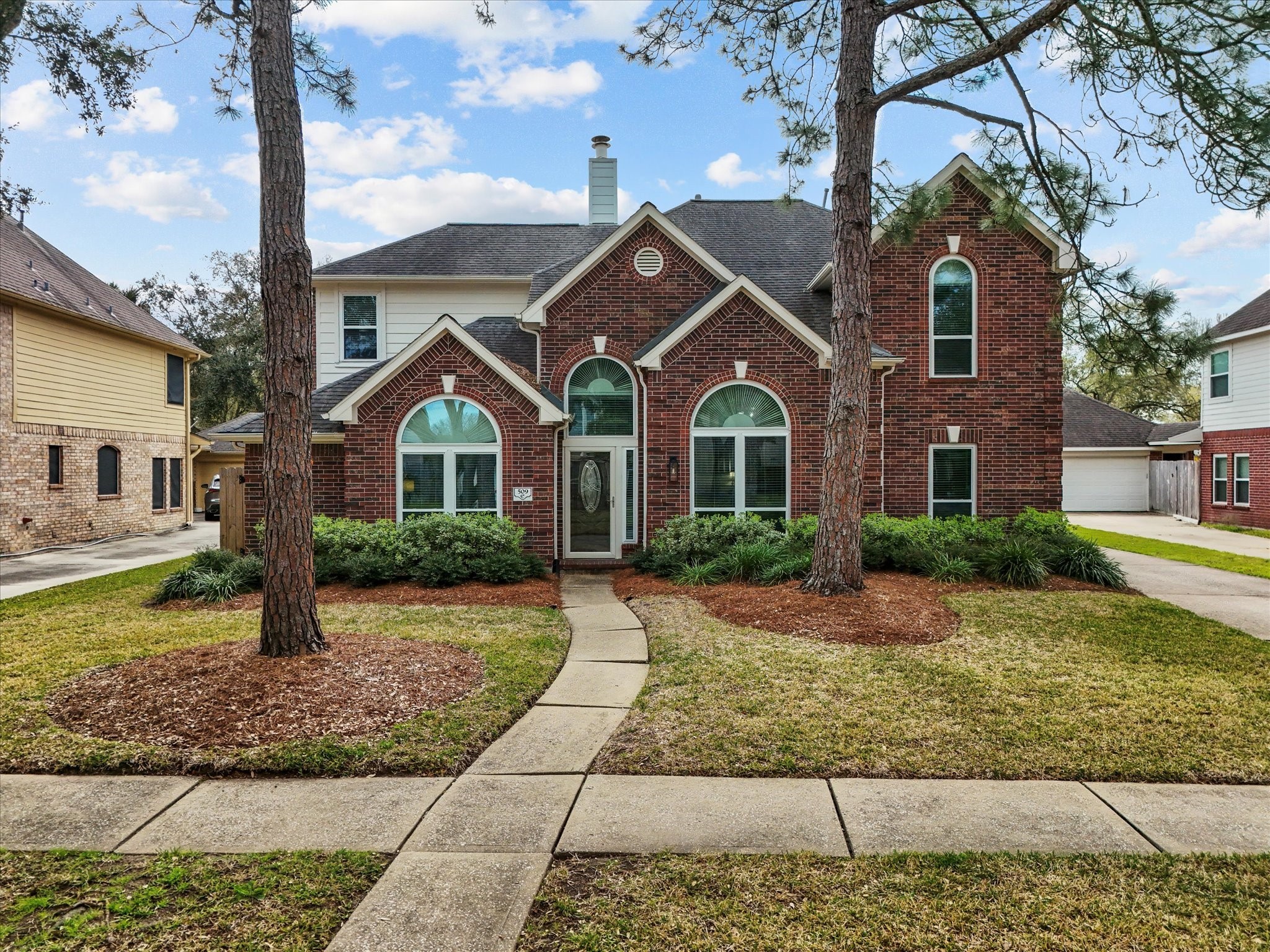 Photos of 509 Seaborough Ln League City TX 77573