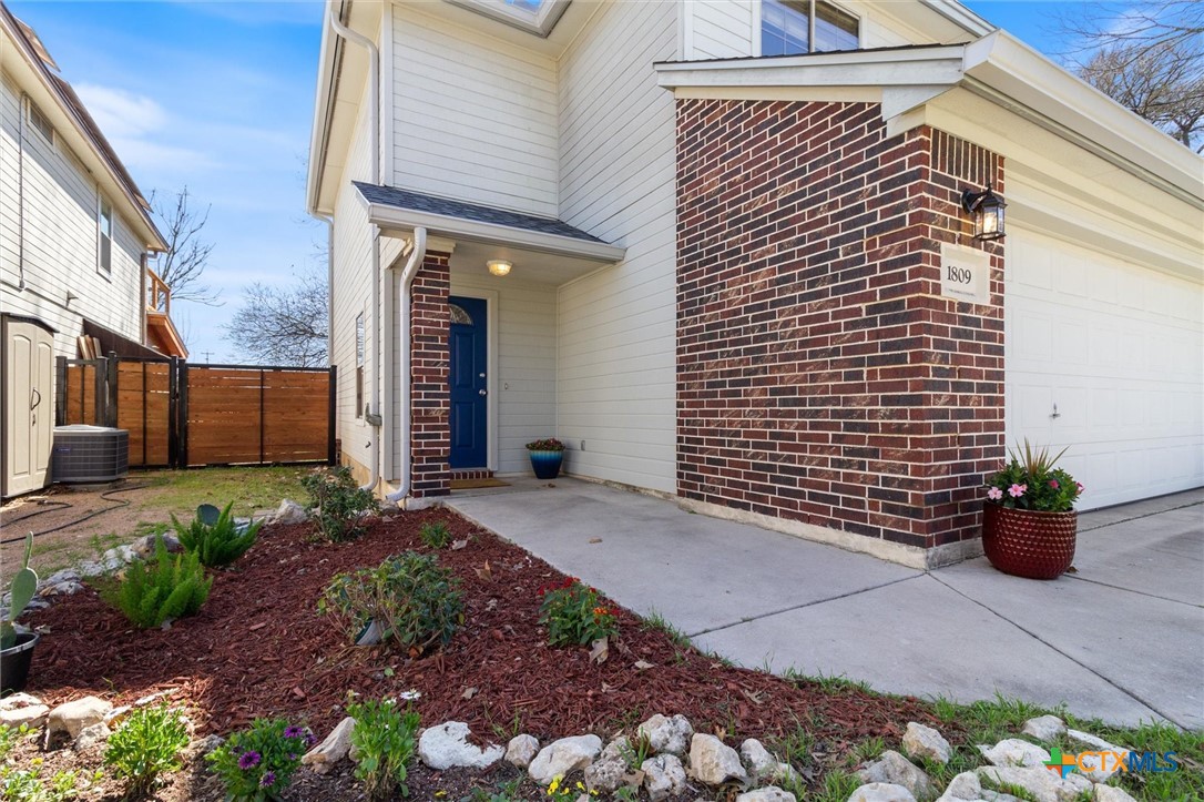 Photos of 1809 Pearce Ct San Marcos TX 78666