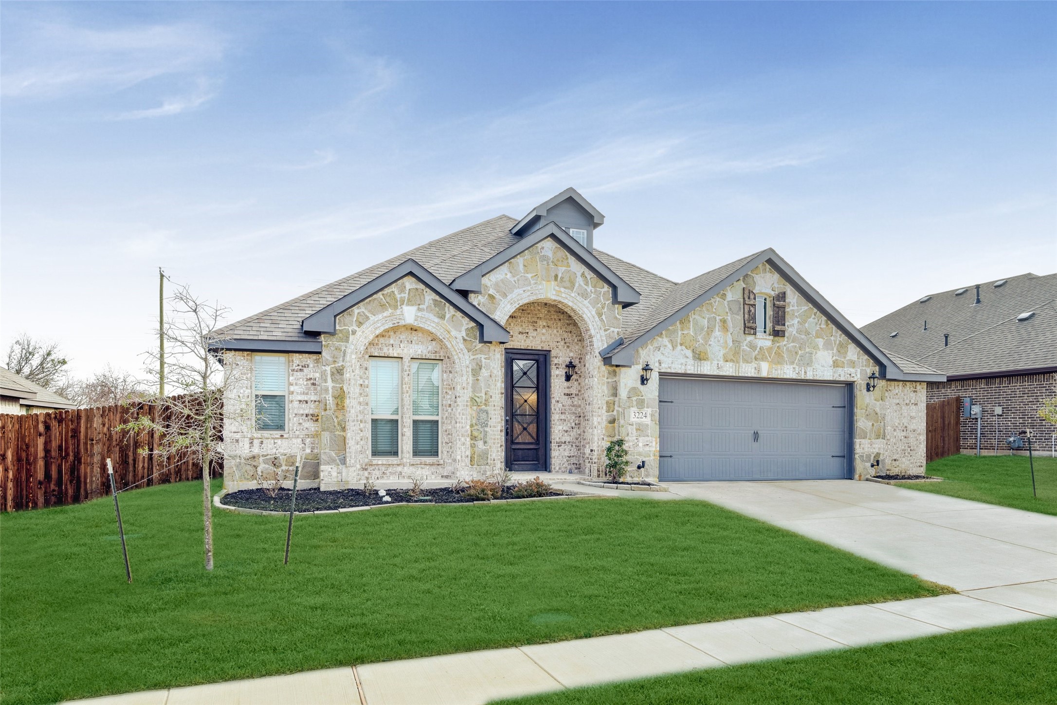 Photos of 3224 Rosewood Dr Glenn Heights TX 75154