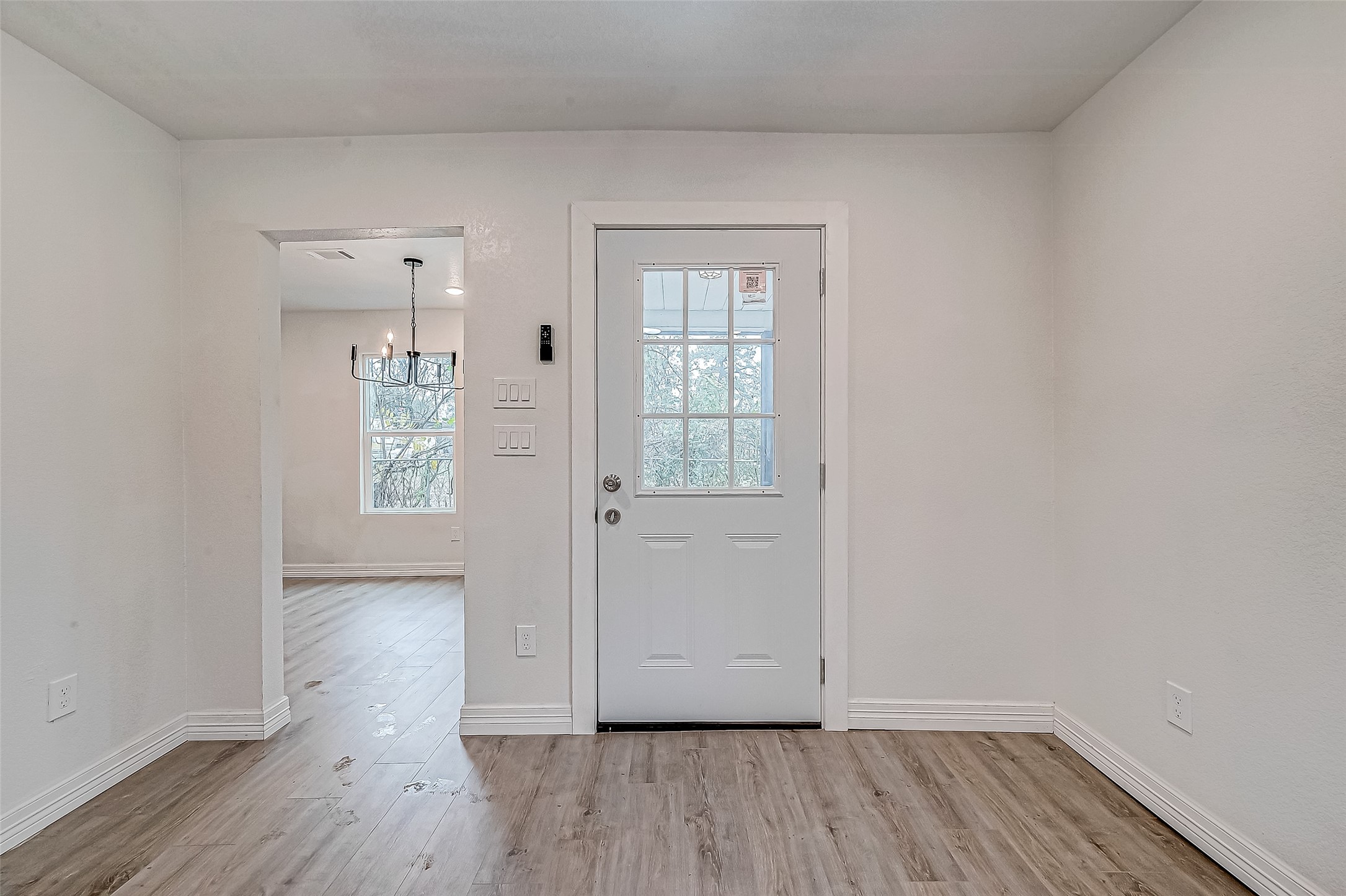 Photos of 9226 Everglade Dr Houston TX 77078