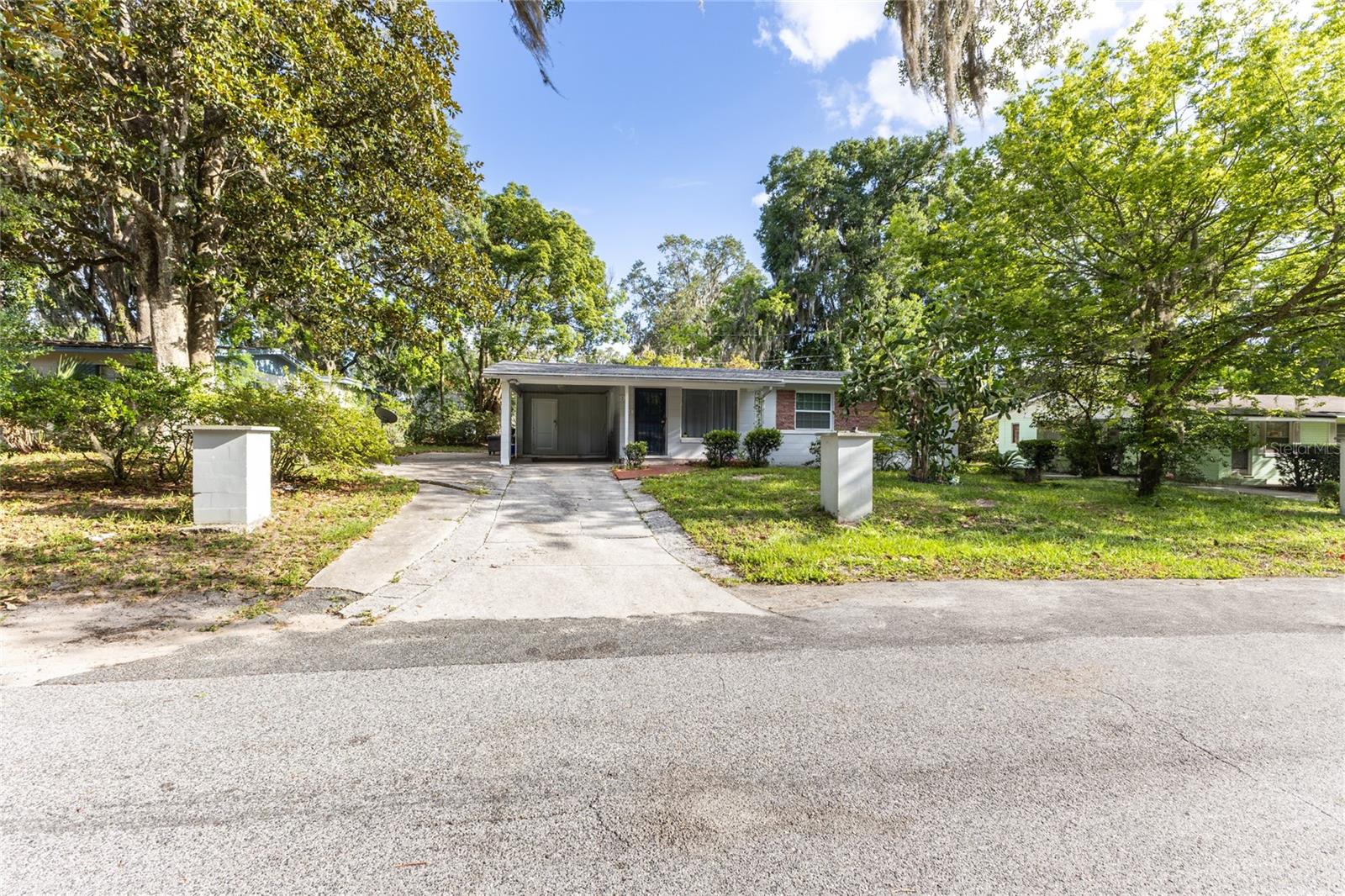 Photos of 929 SE 9th Pl Gainesville FL 32601