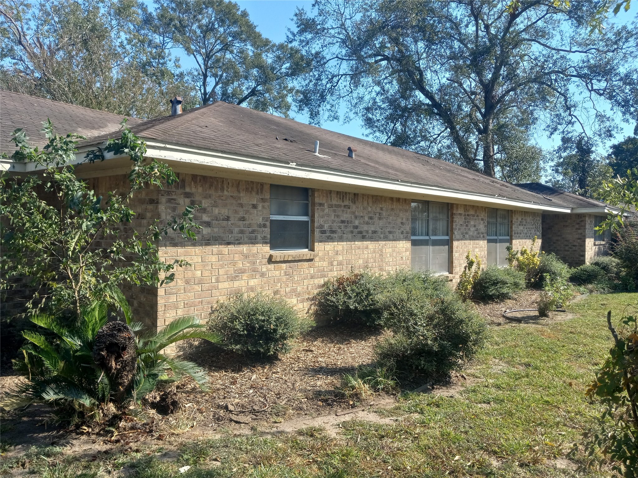 Photos of 9830 Allwood St Houston TX 77016