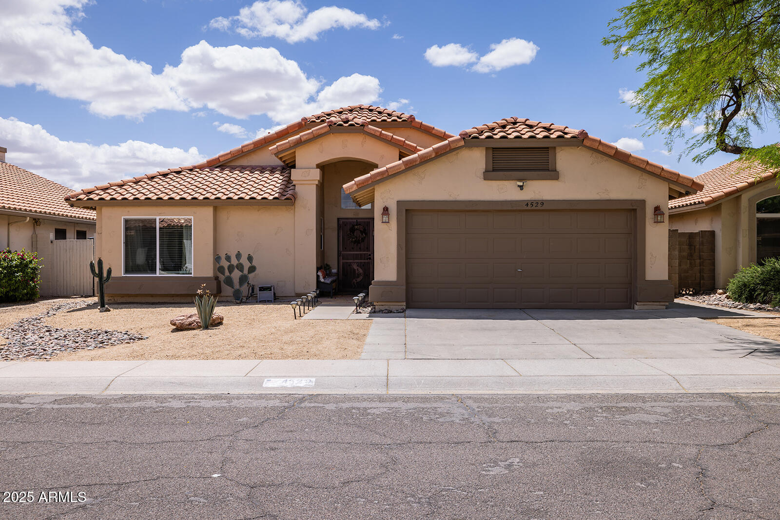 Photos of 4529 E Thistle Landing Dr Phoenix AZ 85044