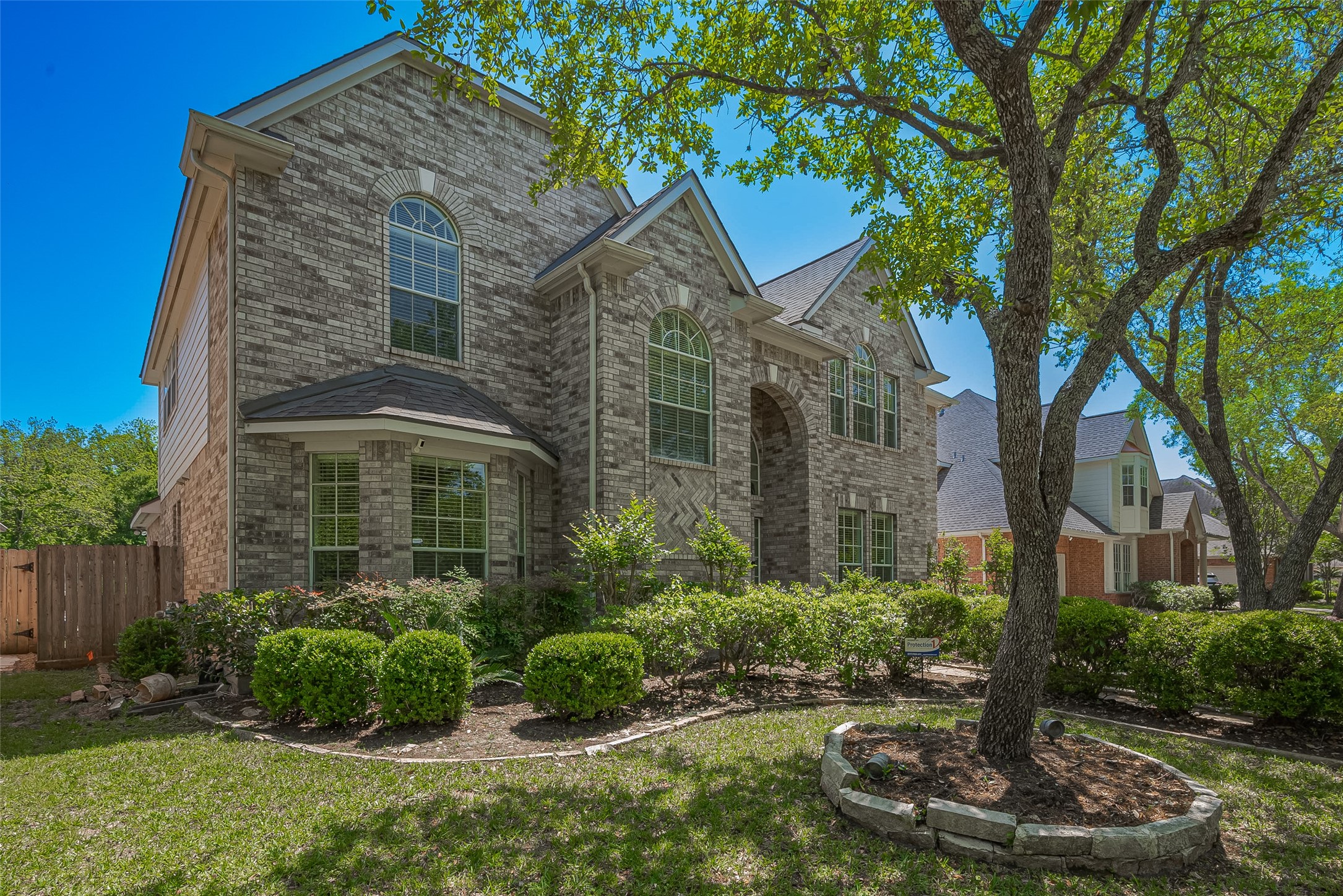 Photos of 1415 Tahoe Valley Ln Sugar Land TX 77479