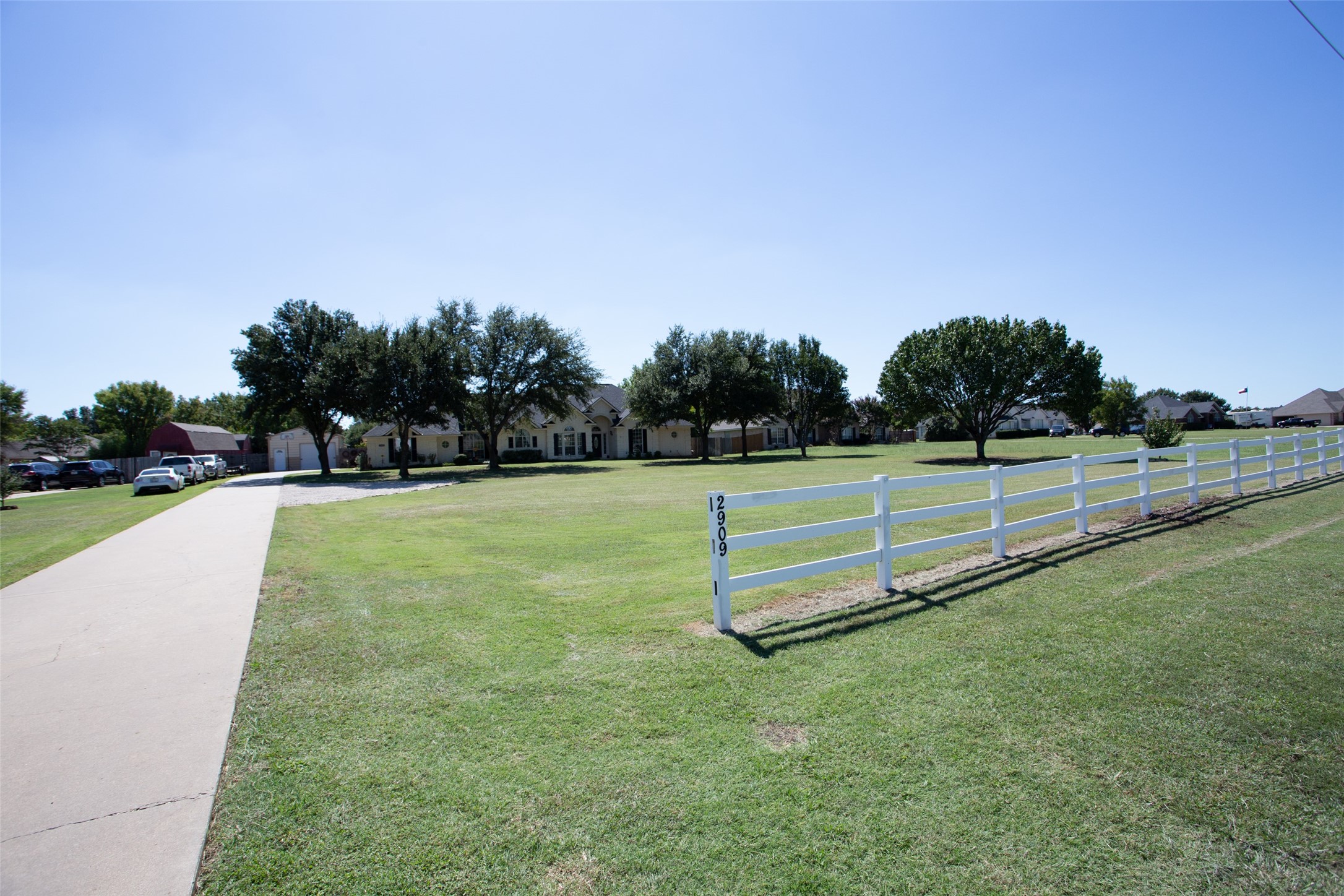 Photos of 2909 FM 1187 Crowley TX 76036