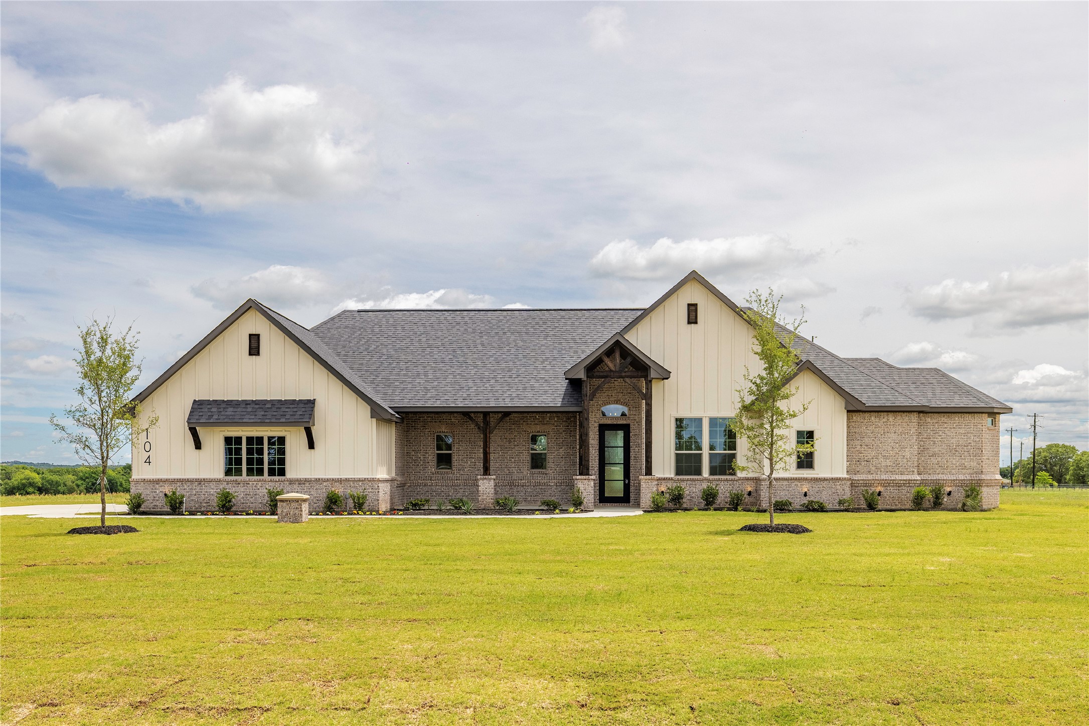 Photos of 104 Prairie Winds Dr Poolville TX 76487