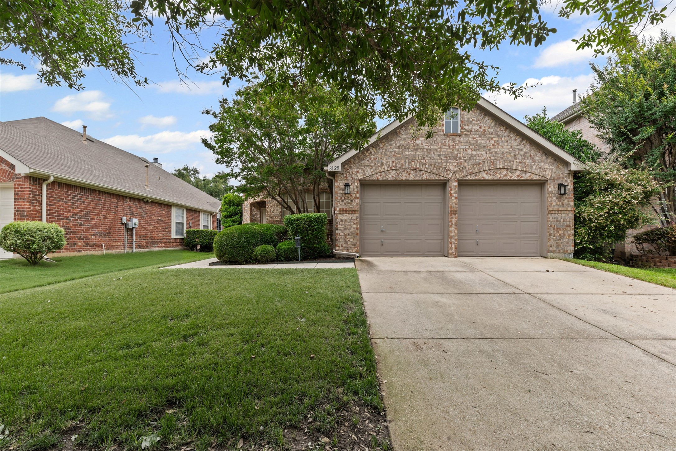 Photos of 8128 Hosta Way Fort Worth TX 76123