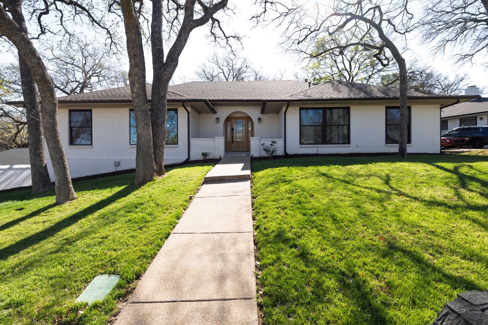 Photos of 2109 Prestonwood Dr Arlington TX 76012