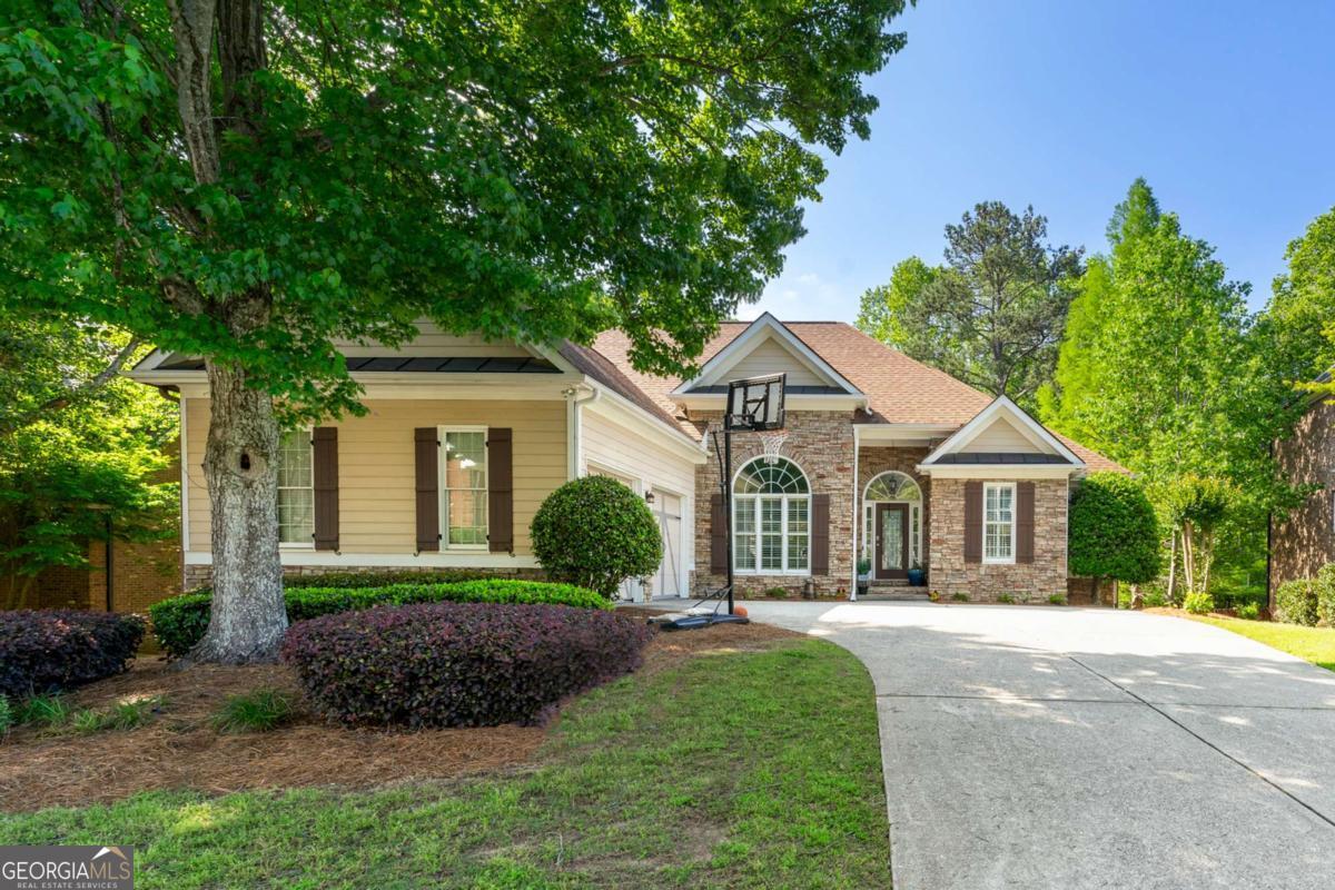 Photos of 931 Windsor Creek Dr Grayson GA 30017