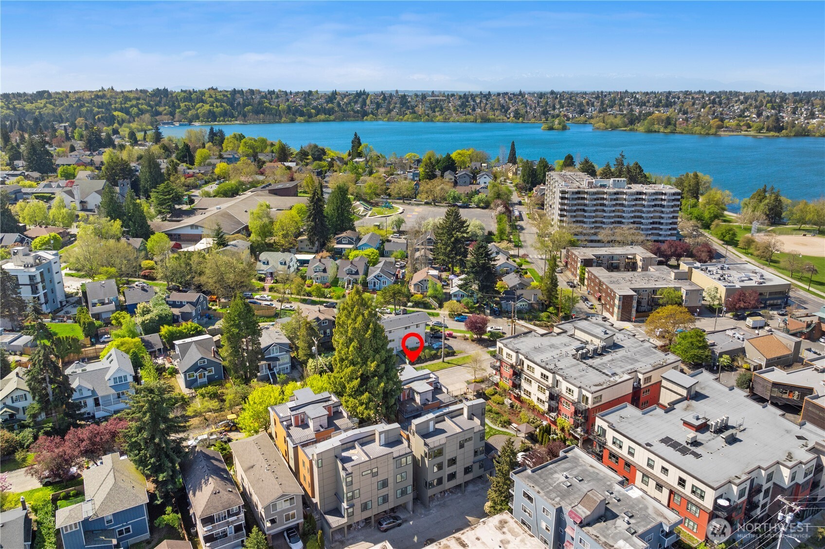 Photos of 6544 Latona Ave NE Unit B Seattle WA 98115