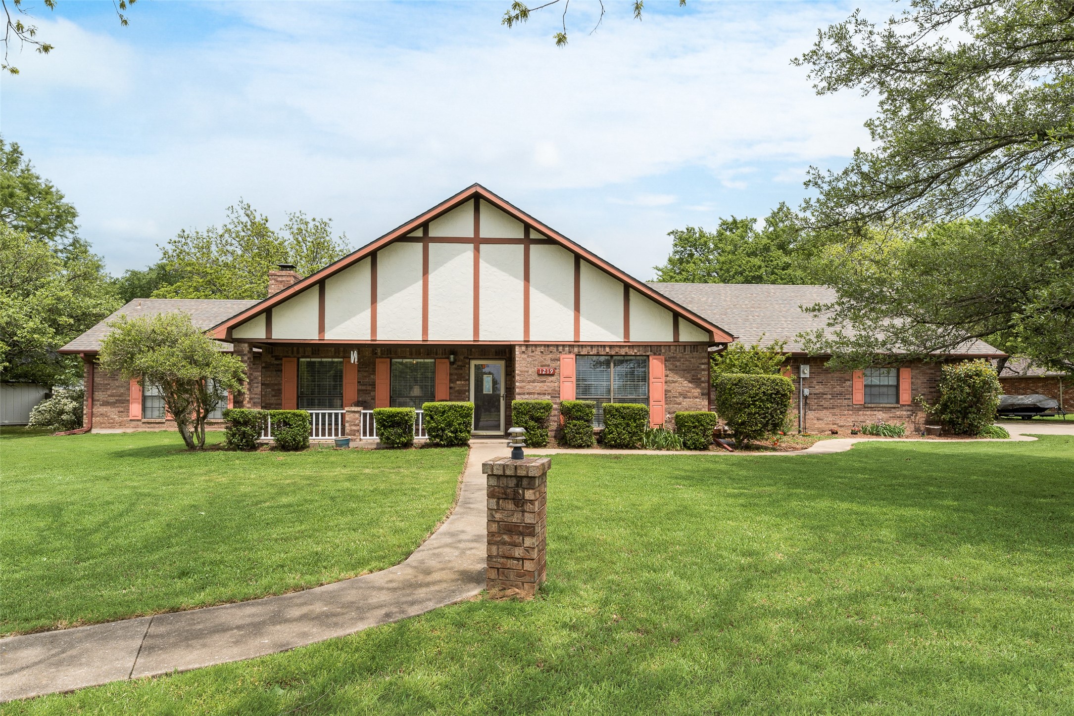 Photos of 1219 Kiowa Dr E Lake Kiowa TX 76240