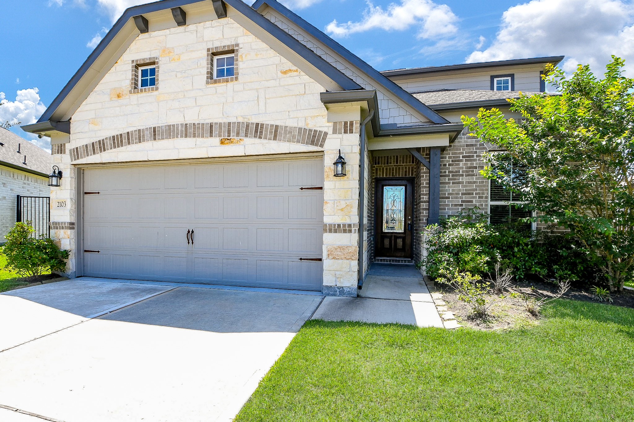 Photos of 2103 Islawild Way Texas City TX 77568