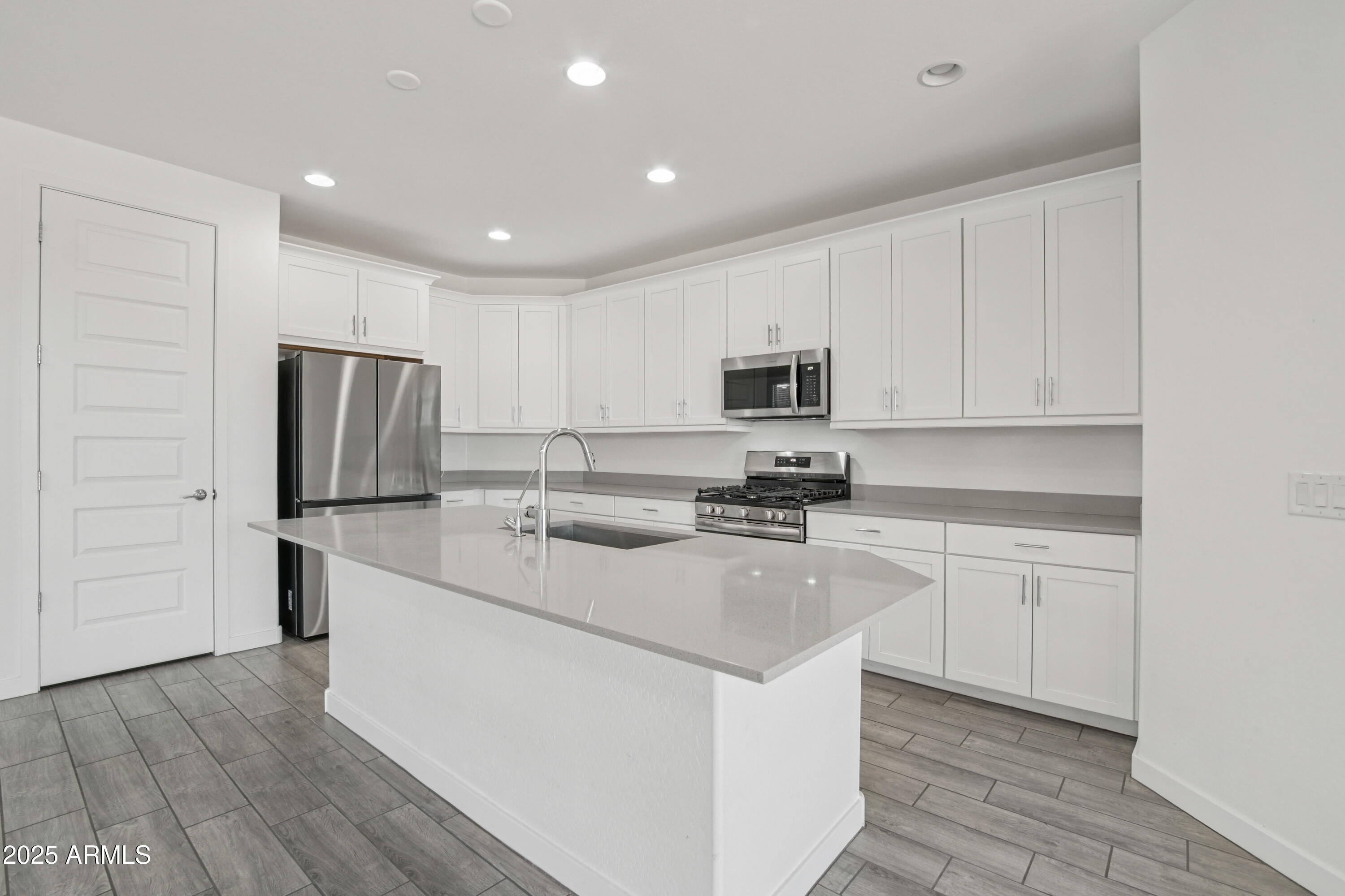 Photos of 2061 W Sienna Bouquet Pl Phoenix AZ 85085