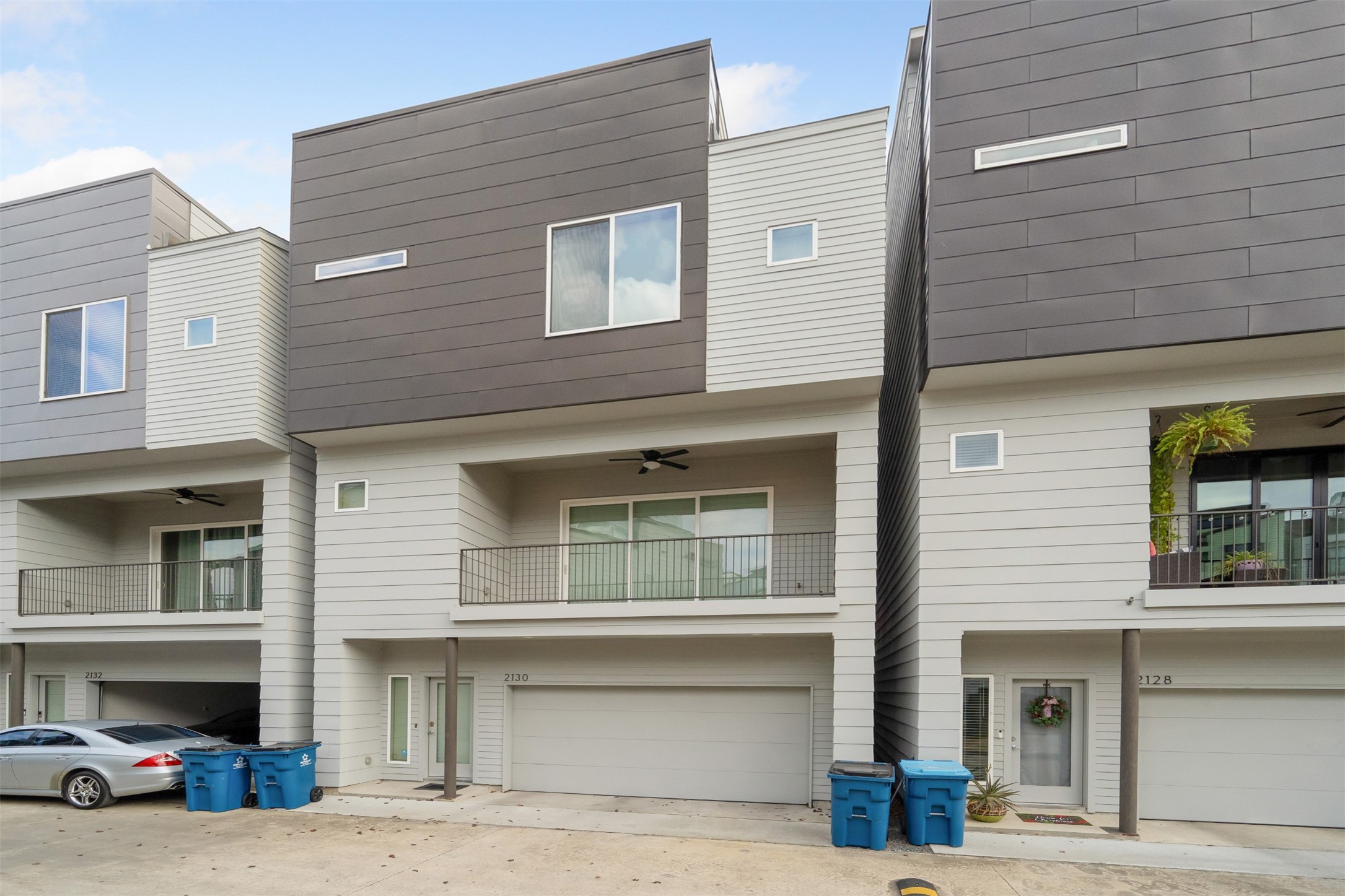 Photos of 2130 Dennis St Houston TX 77004