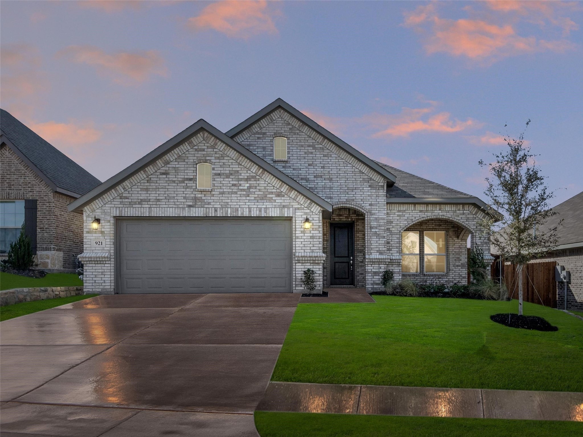 Photos of 921 Beverly Dr Cleburne TX 76033