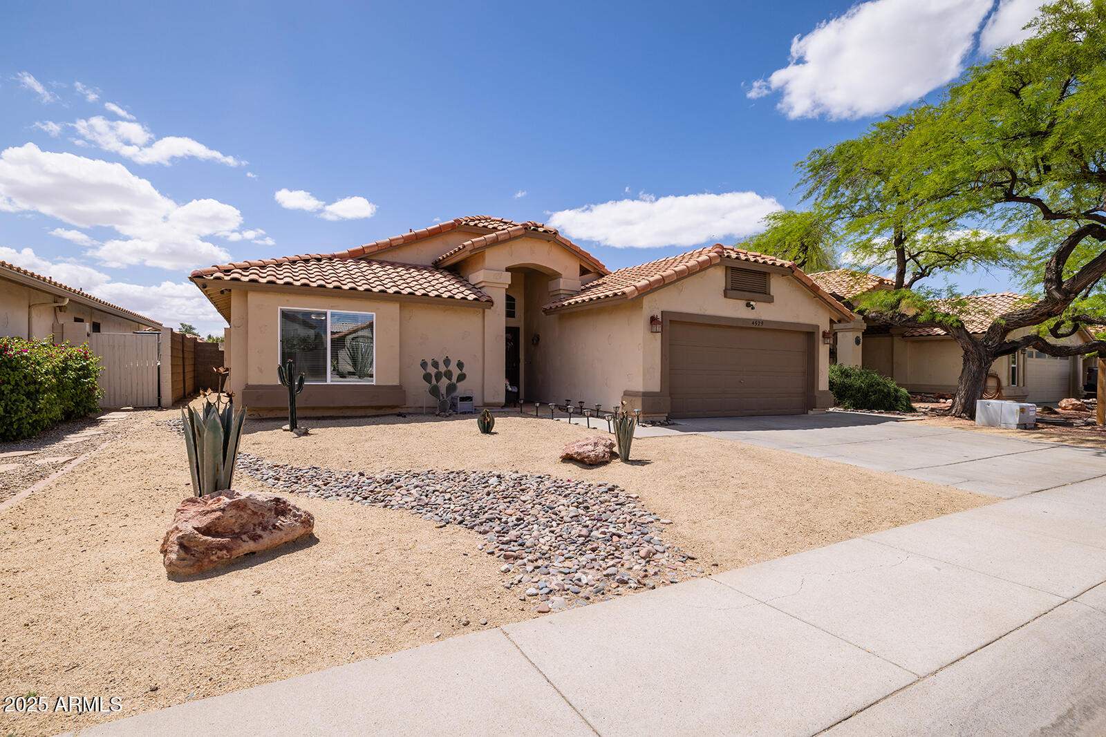 Photos of 4529 E Thistle Landing Dr Phoenix AZ 85044