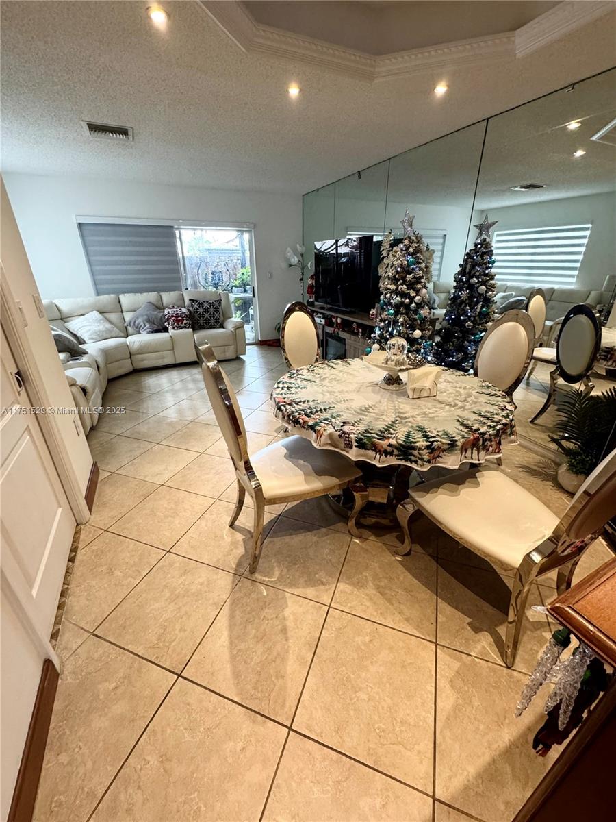 Photos of 14190 SW 121st Pl Miami FL 33186