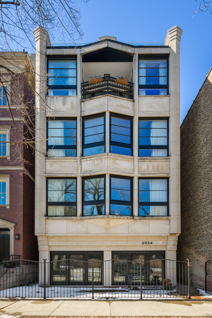 Photos of 2054 N Mohawk St Chicago IL 60614