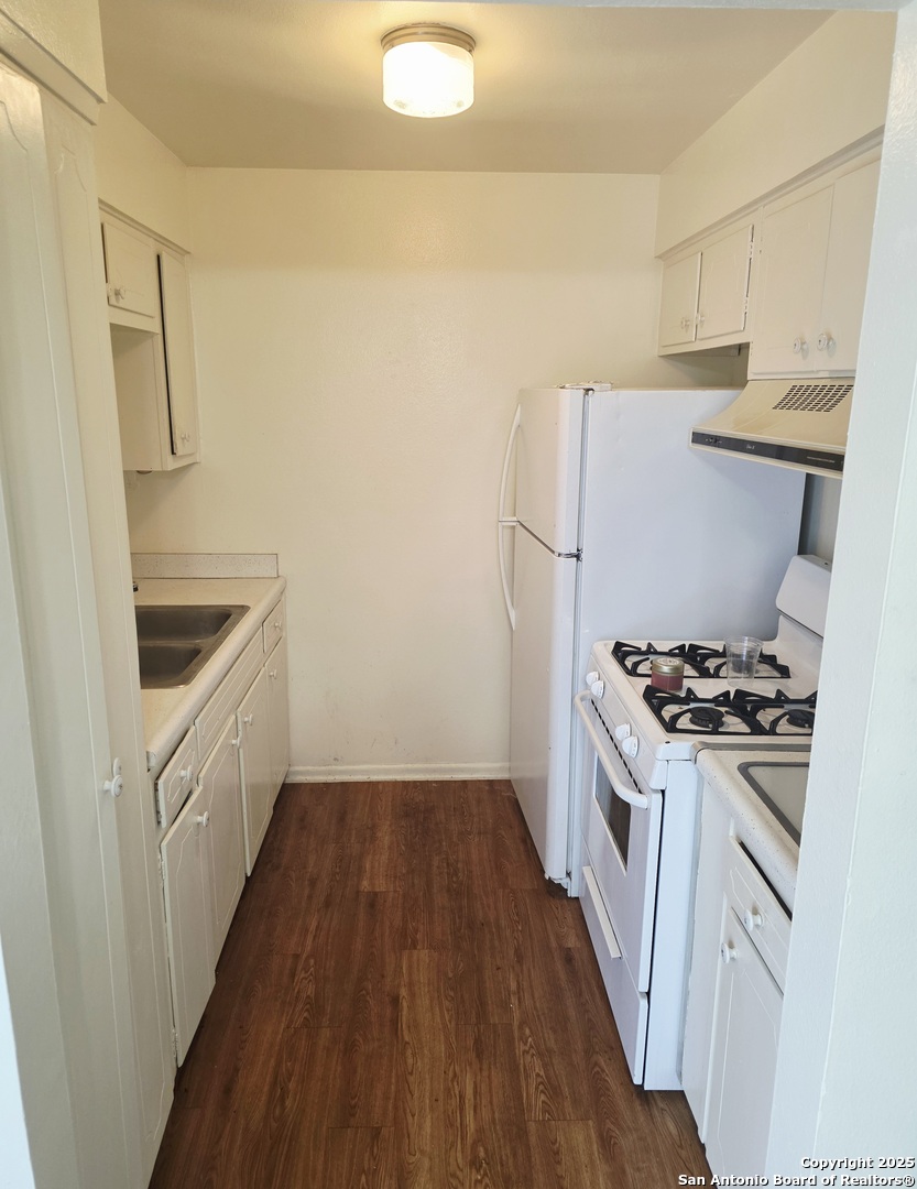 Photos of 8058 Broadway Apt 251U San Antonio TX 78209