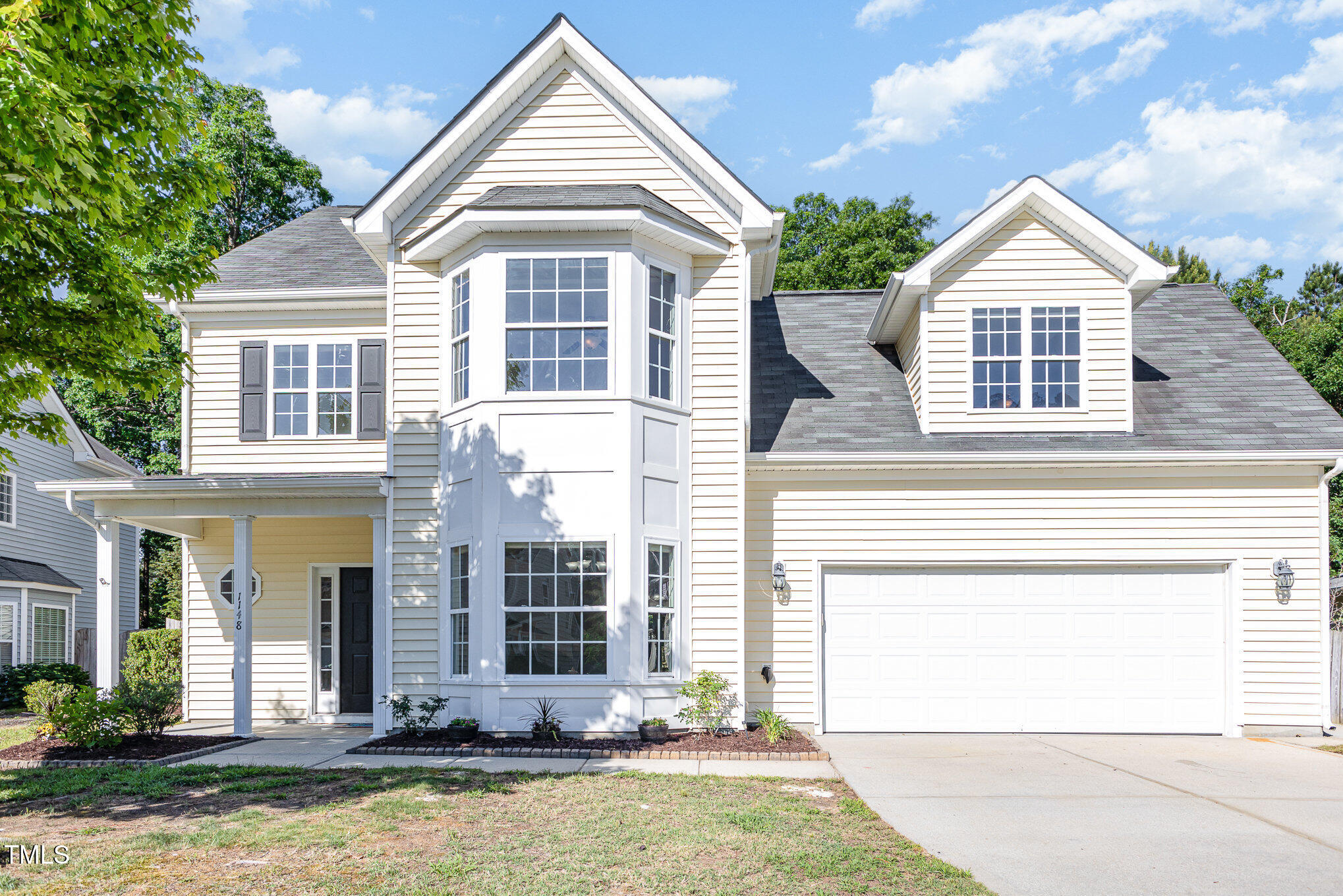 Photos of 1148 Dexter Ridge Dr Holly Springs NC 27540