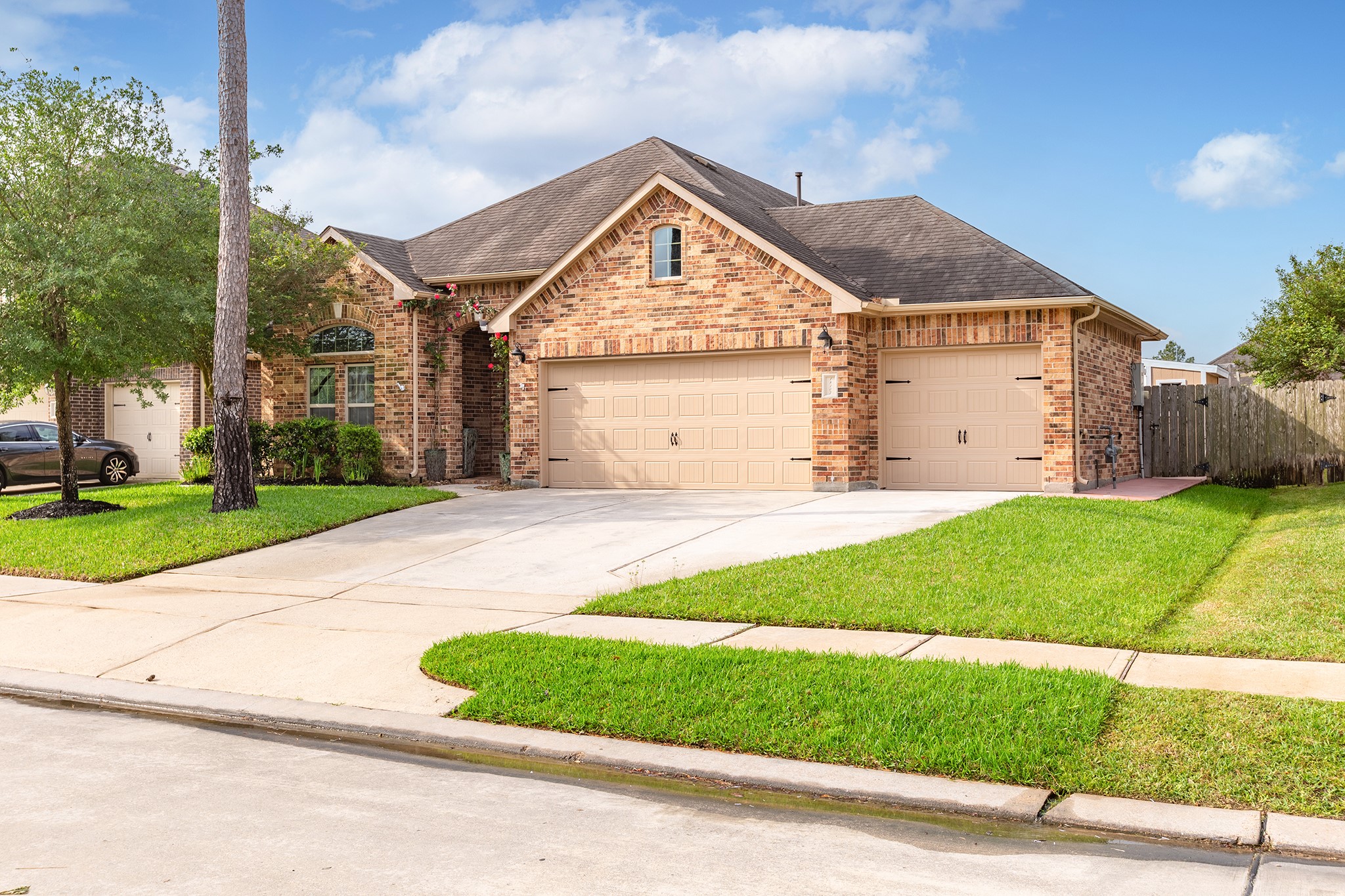 Photos of 18107 Banpo Ct Houston TX 77044