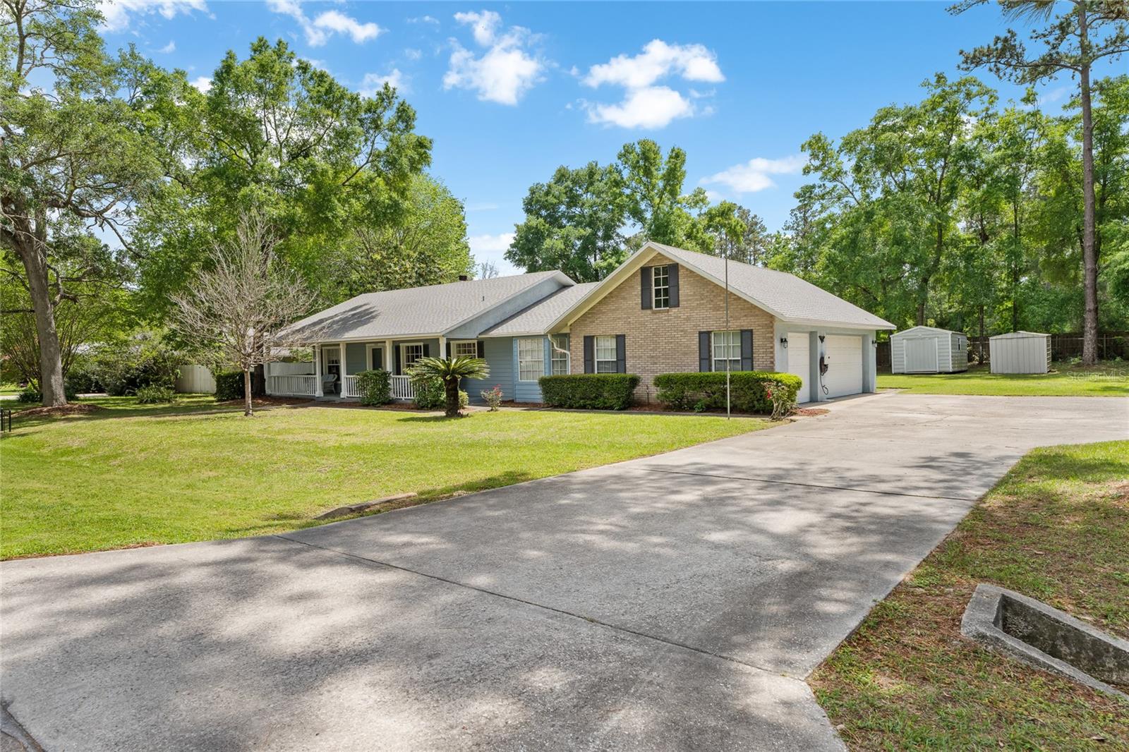 Photos of 608 NE 10th Blvd Williston FL 32696