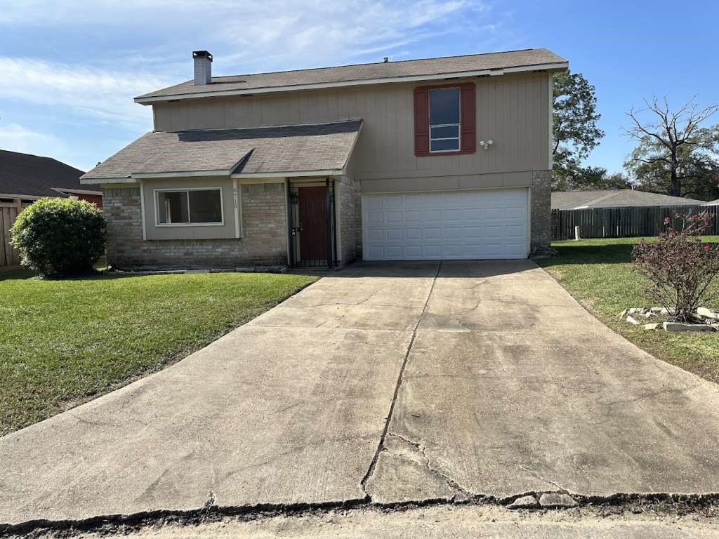 Photos of 8715 Valley Ledge Dr Houston TX 77078
