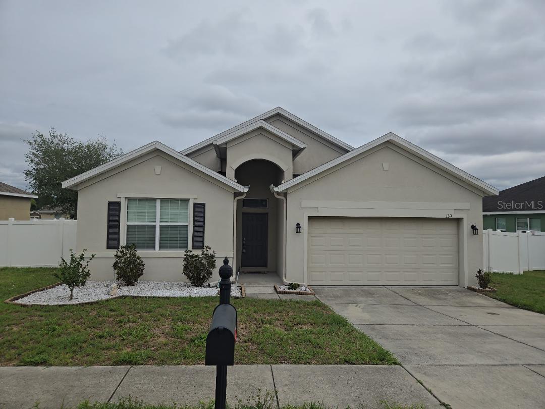 Photos of 130 Highland Meadows St Davenport FL 33837